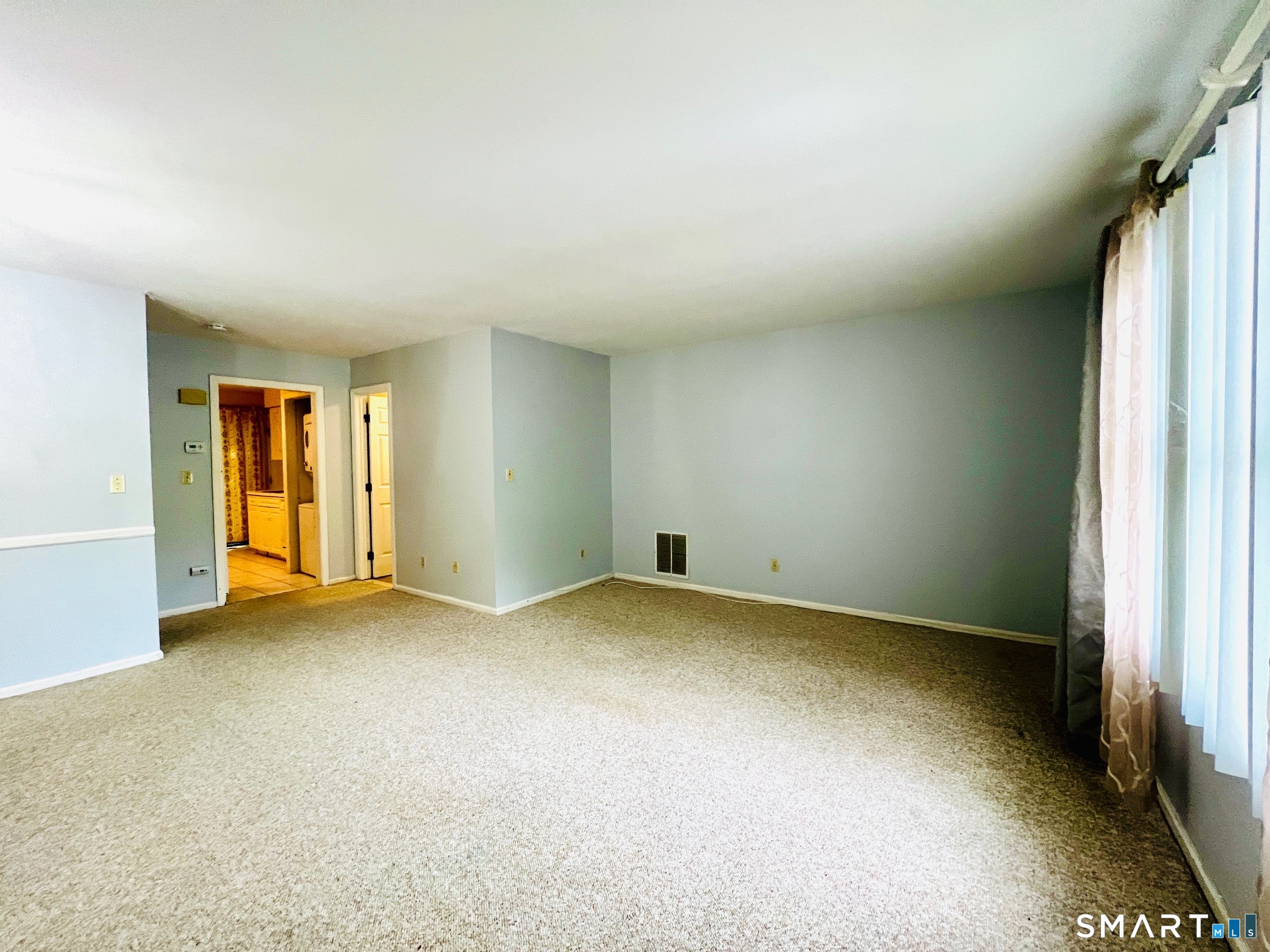 409 Glendale C1 Avenue Property Photo 2