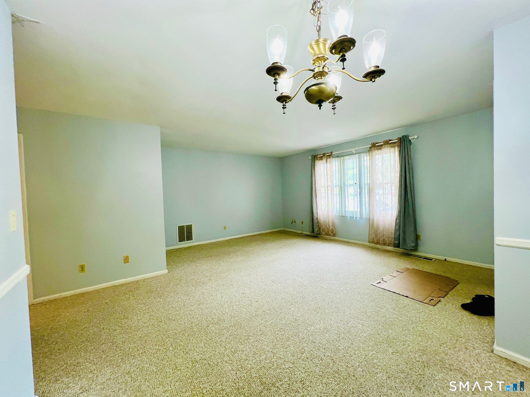409 Glendale C1 Avenue Property Photo 3