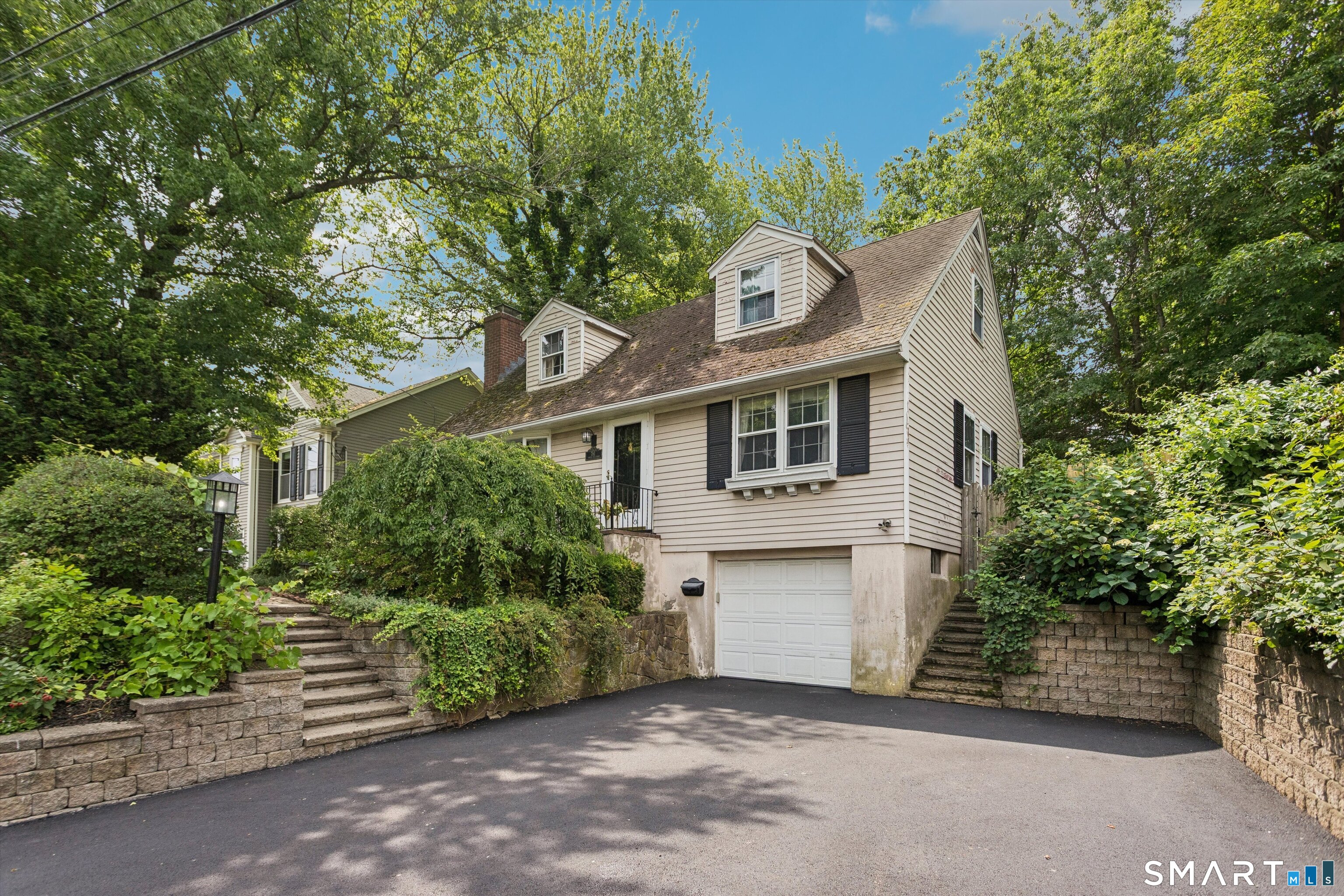 781 Tunxis Hill Road Property Photo 1