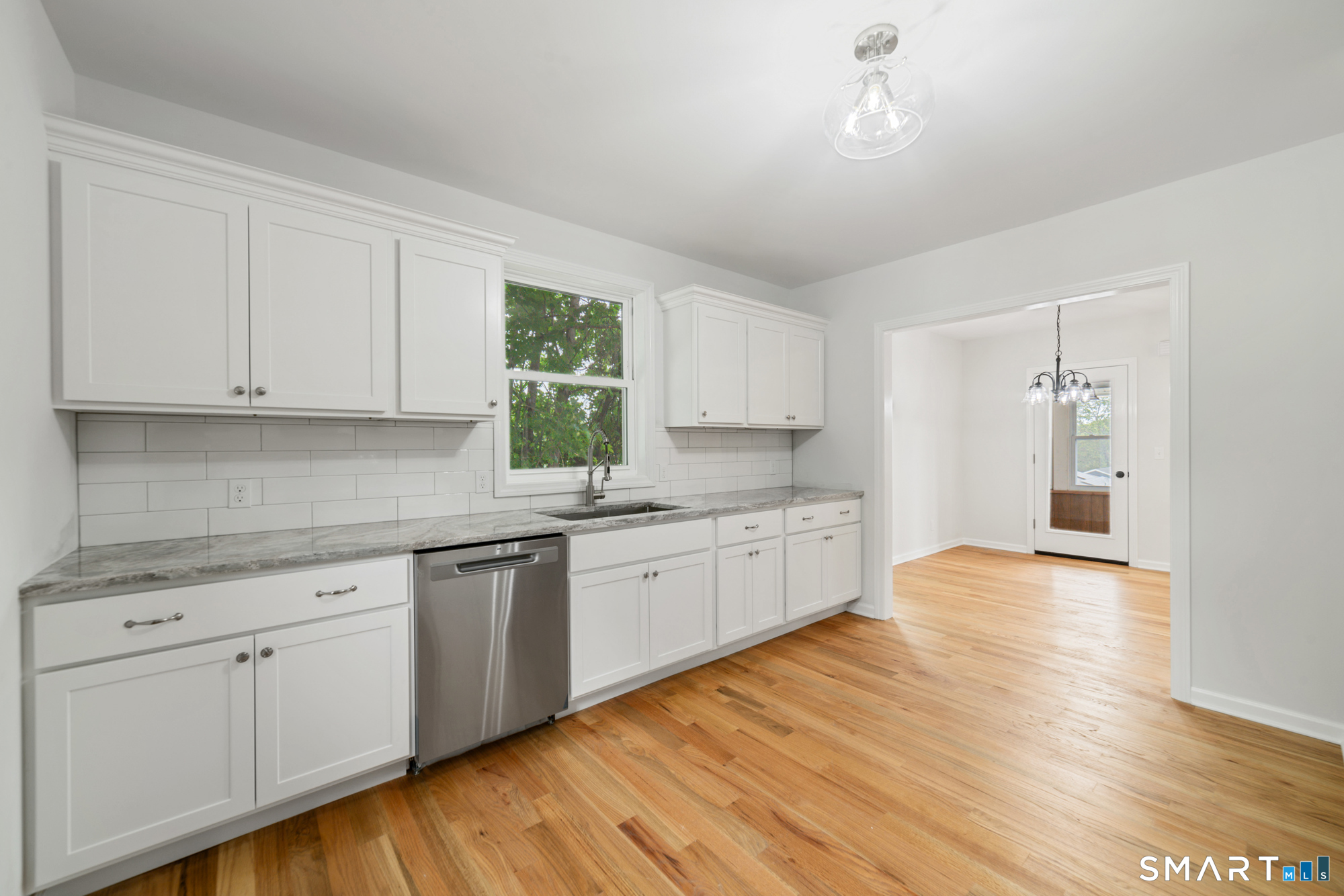 38 Charter Oak Avenue Property Photo 7