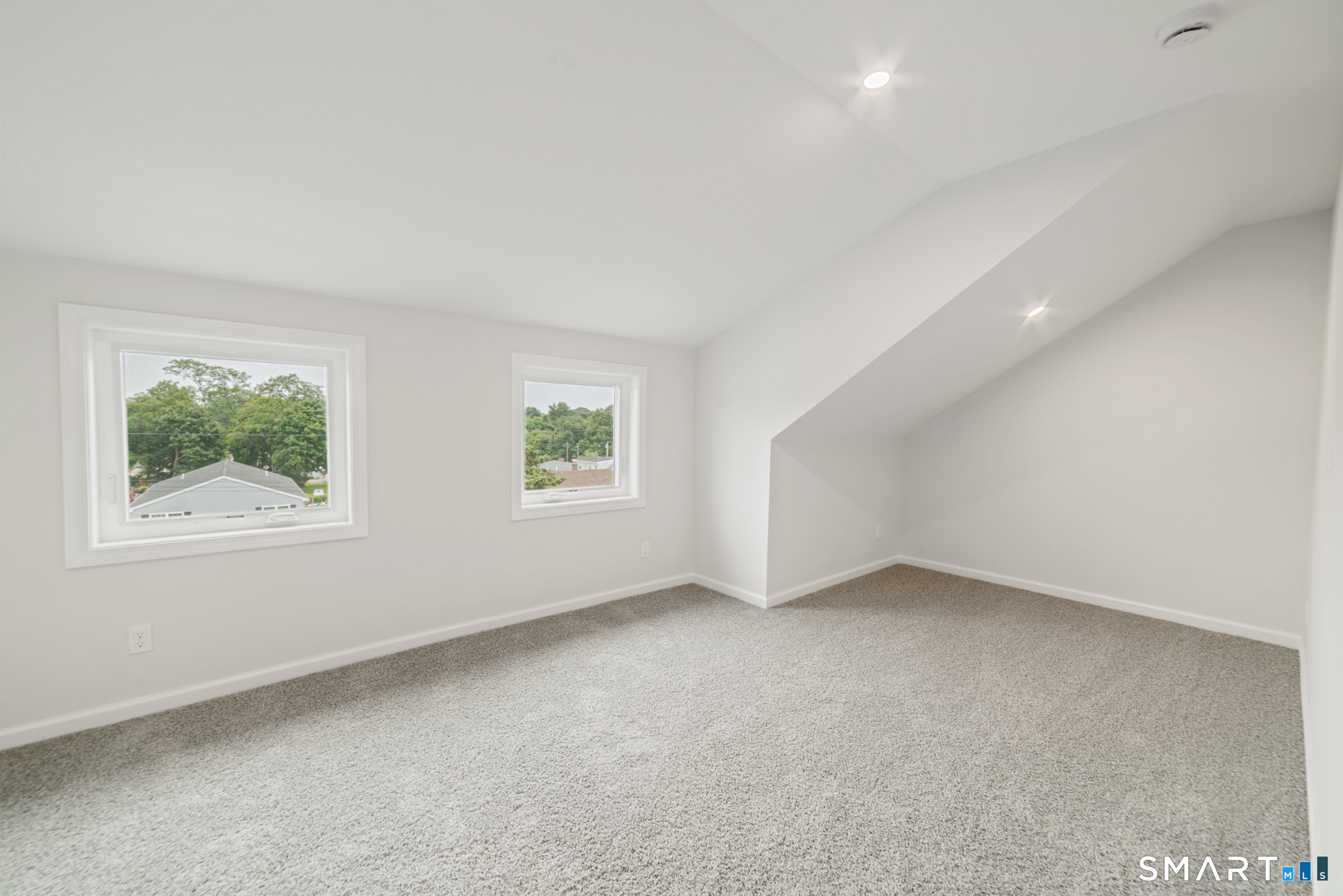 38 Charter Oak Avenue Property Photo 27