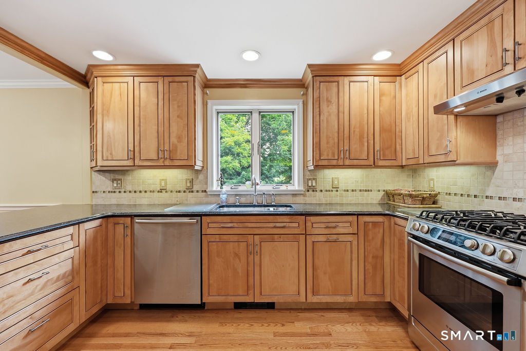78 Wadsworth Street Property Photo 7