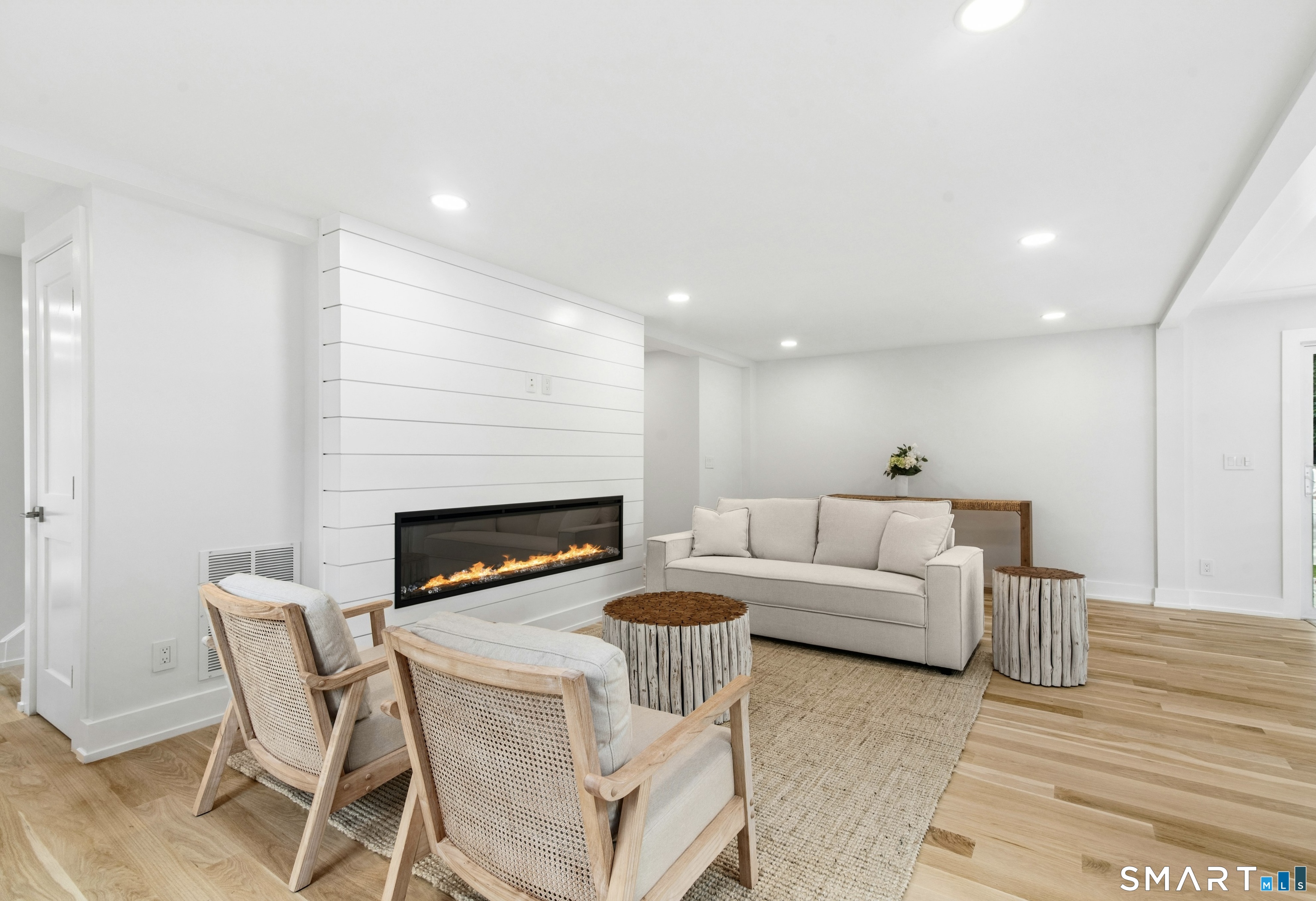 110 Cross Highway Property Photo 8