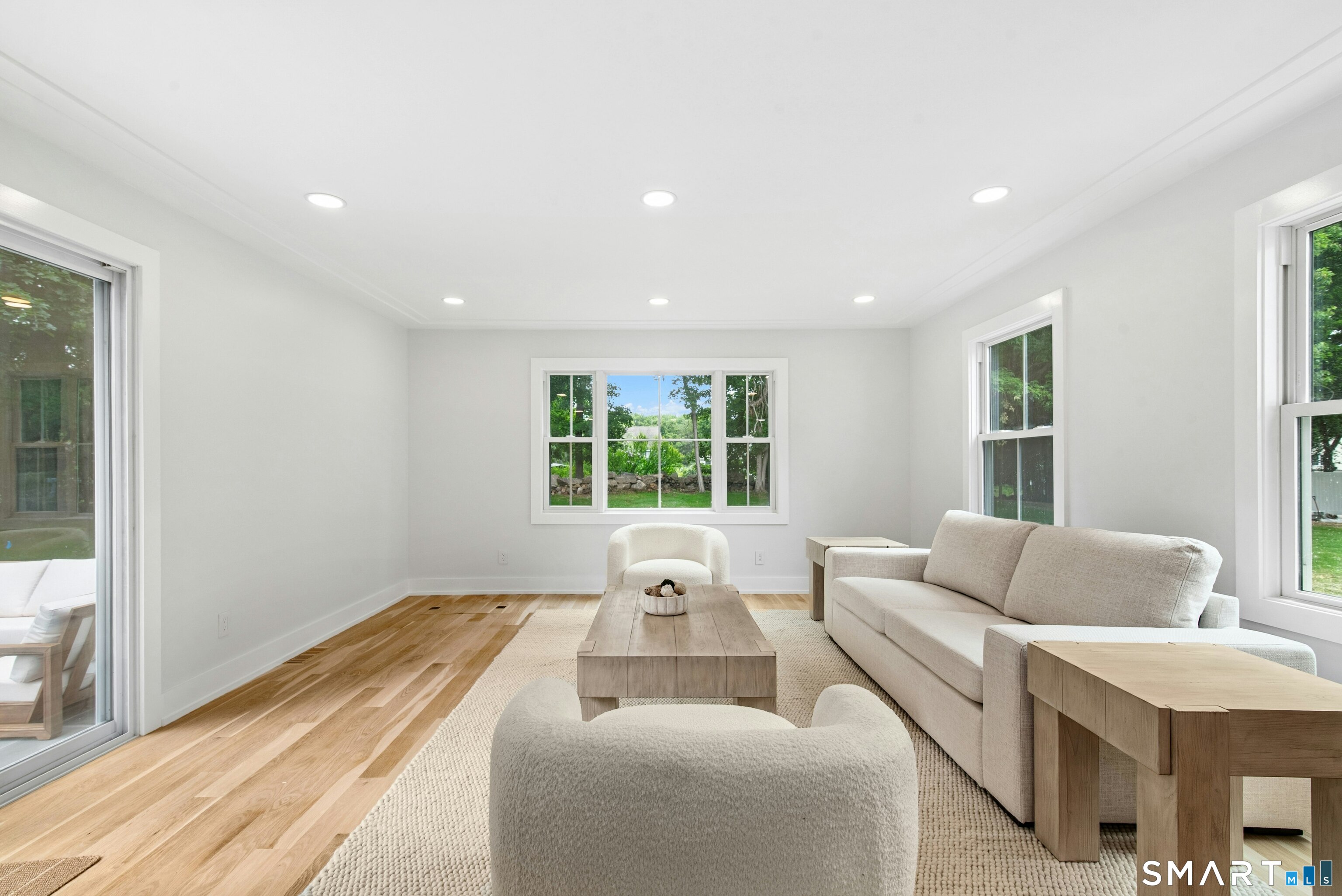 110 Cross Highway Property Photo 11