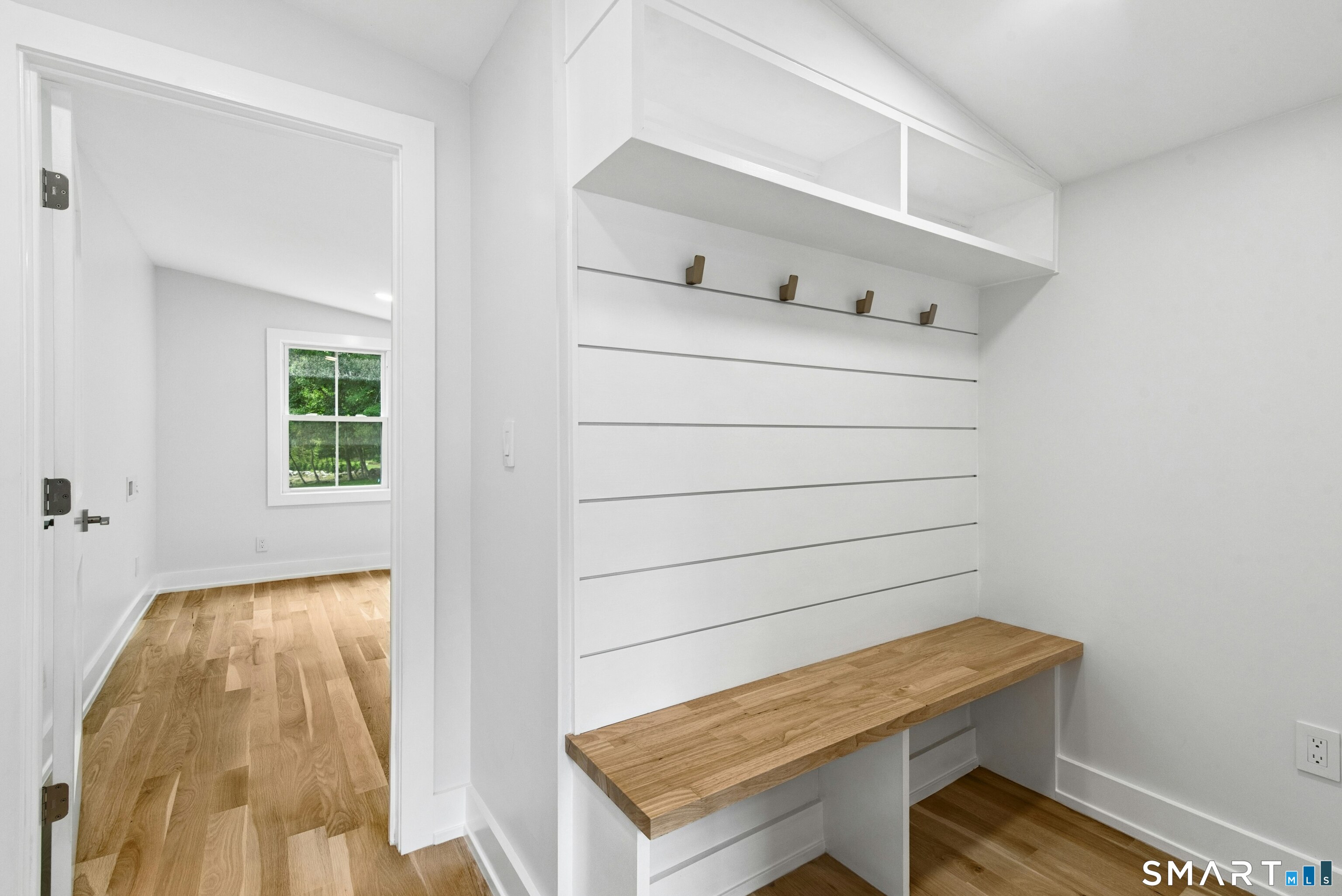 110 Cross Highway Property Photo 20