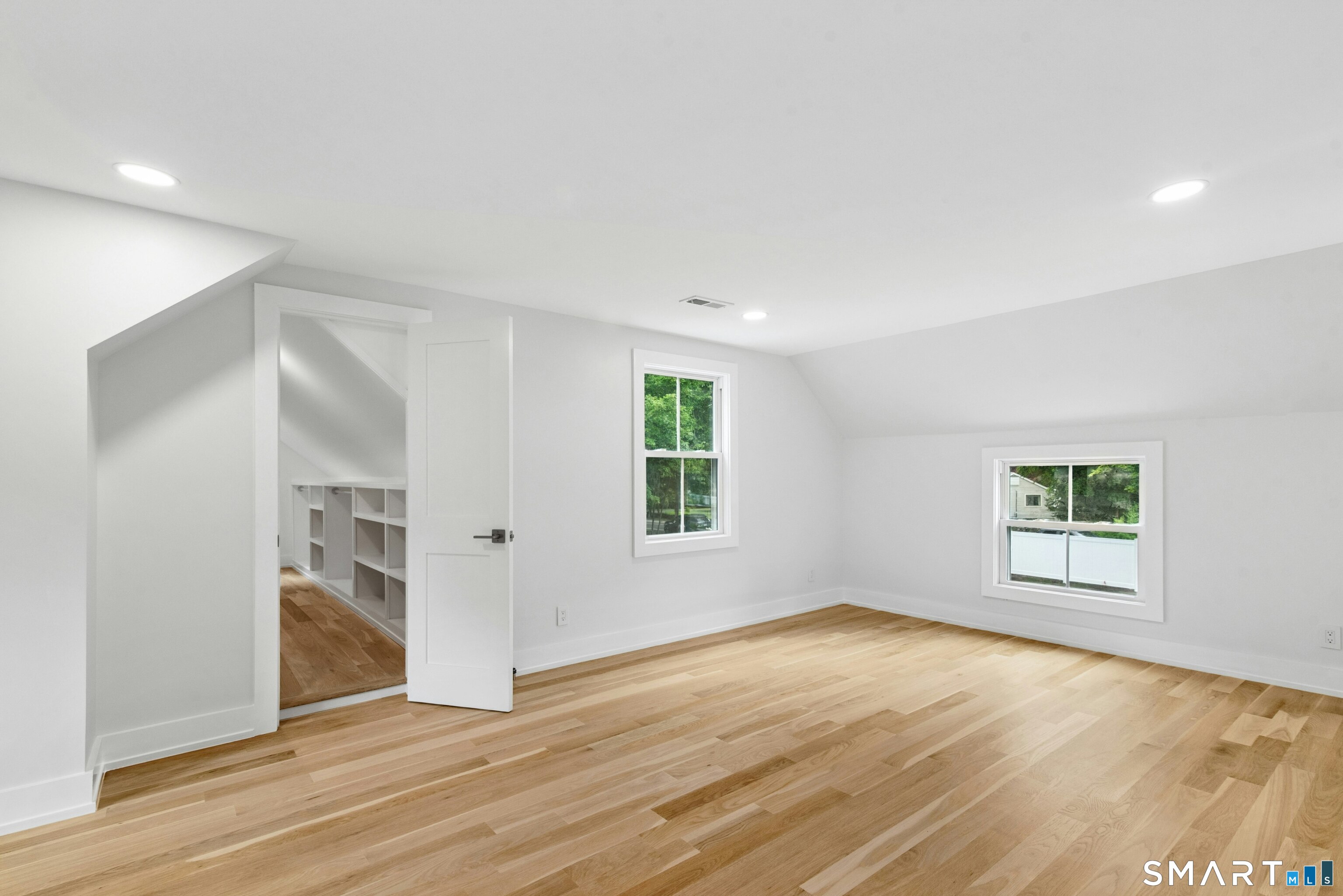 110 Cross Highway Property Photo 24