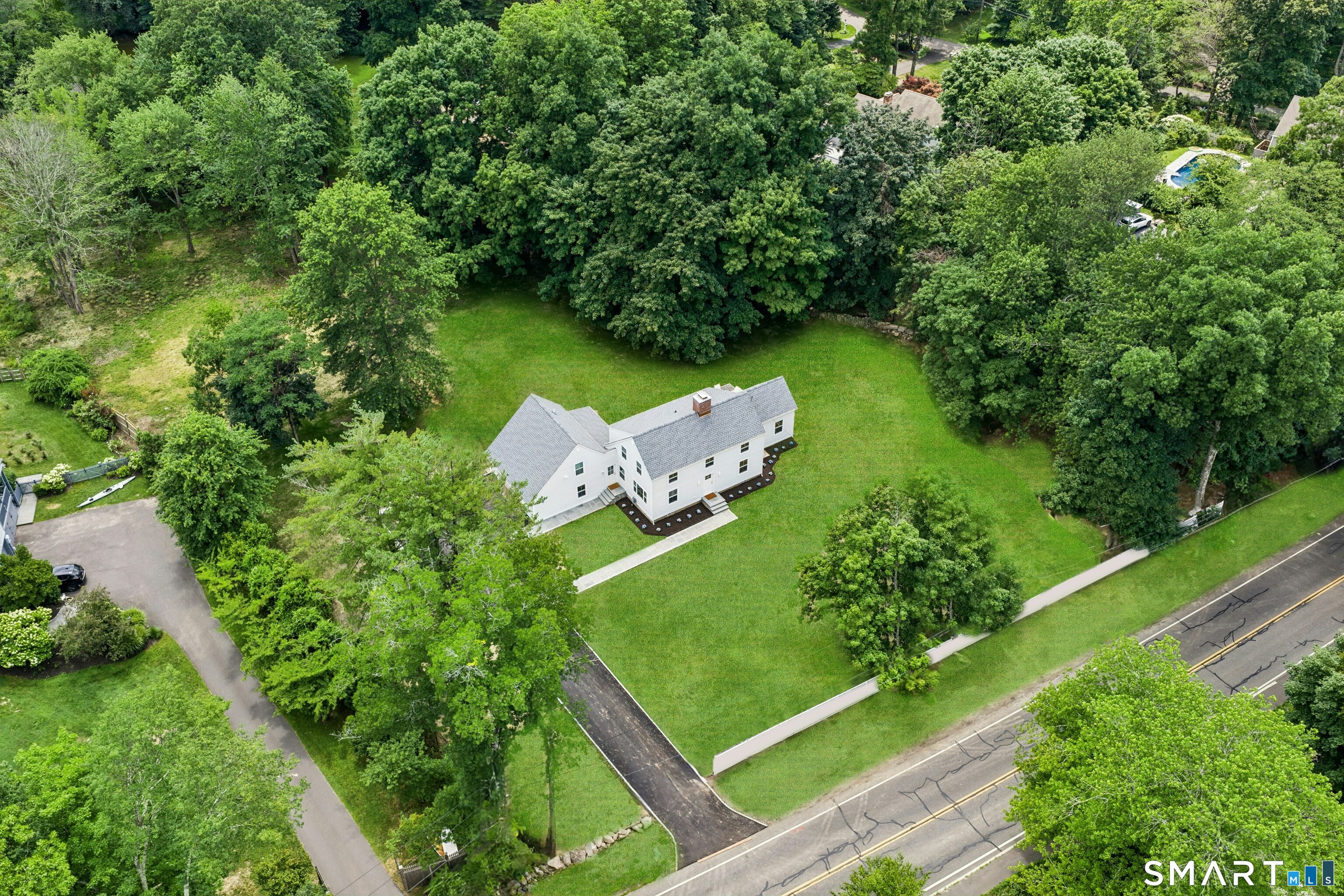 110 Cross Highway Property Photo 37