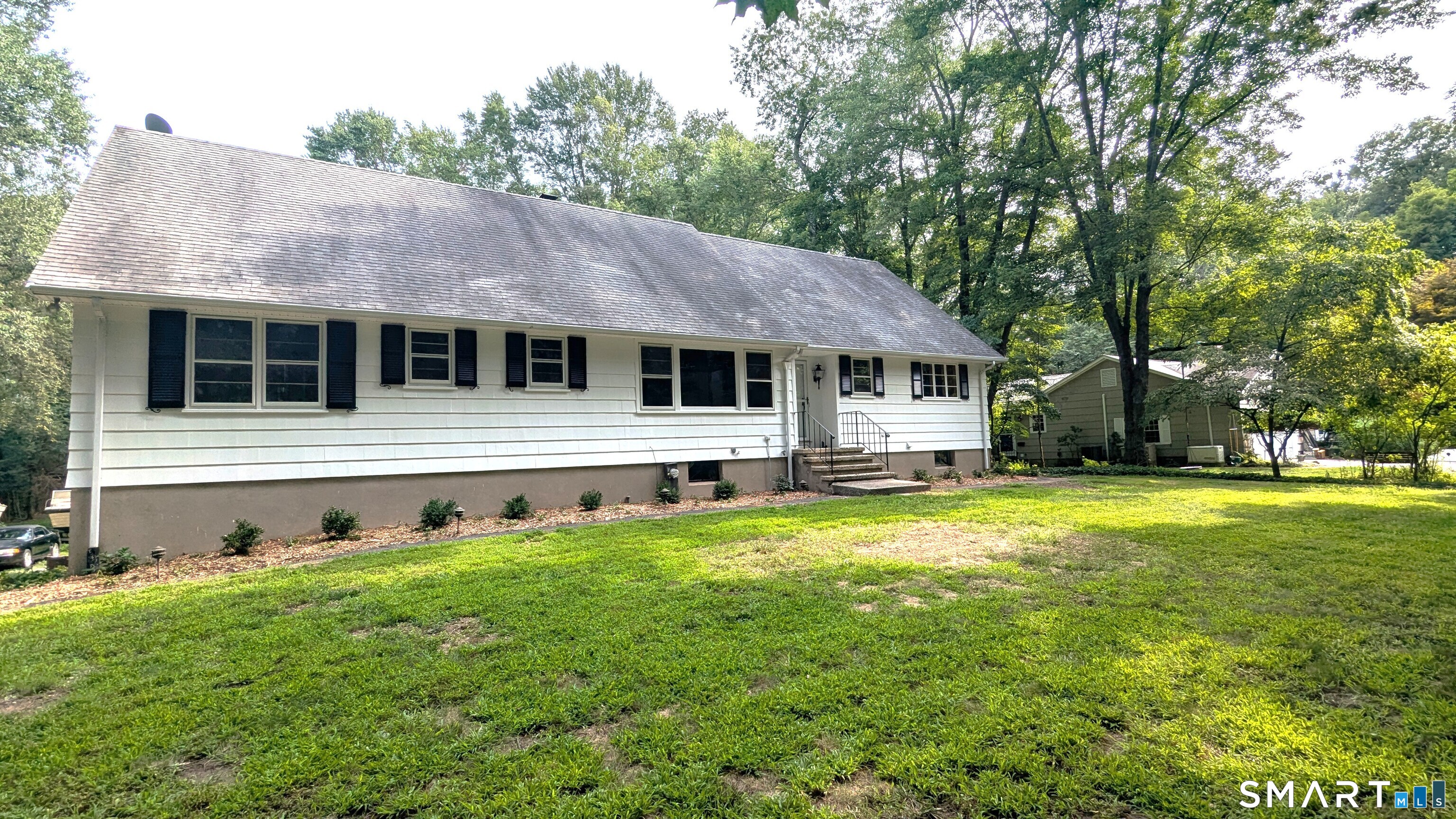 1139 Brookside Drive Property Photo 1