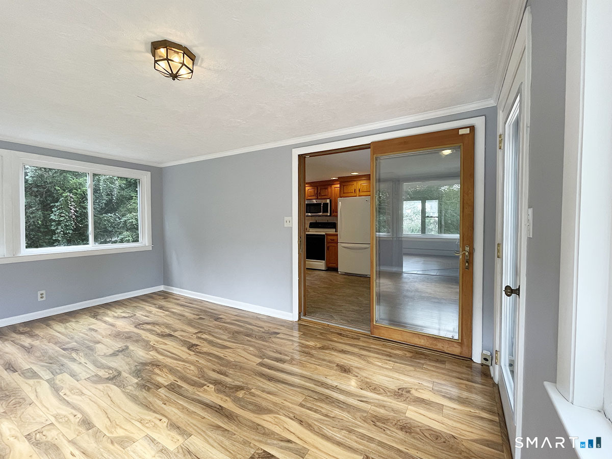 6 Colonial Drive Property Photo 12