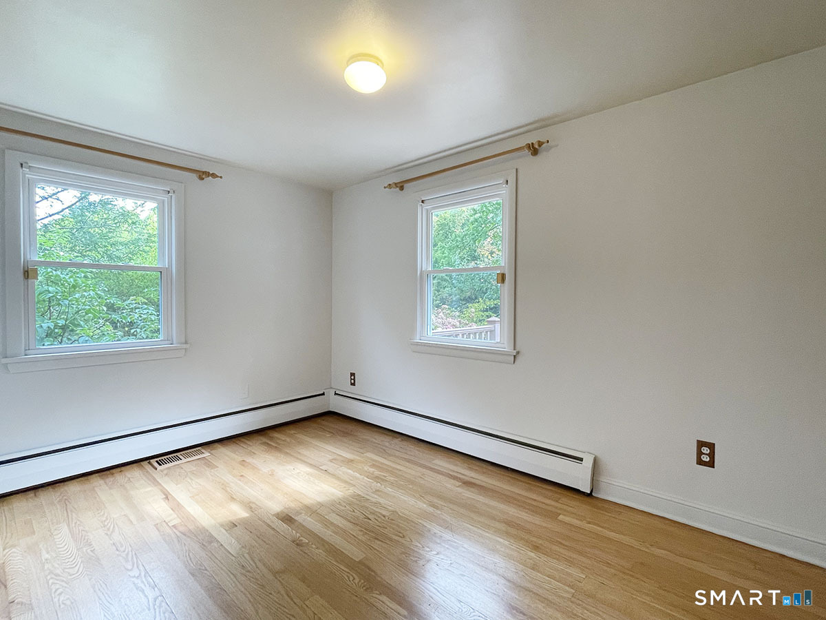 6 Colonial Drive Property Photo 13