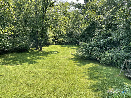6 Colonial Drive Property Photo 29