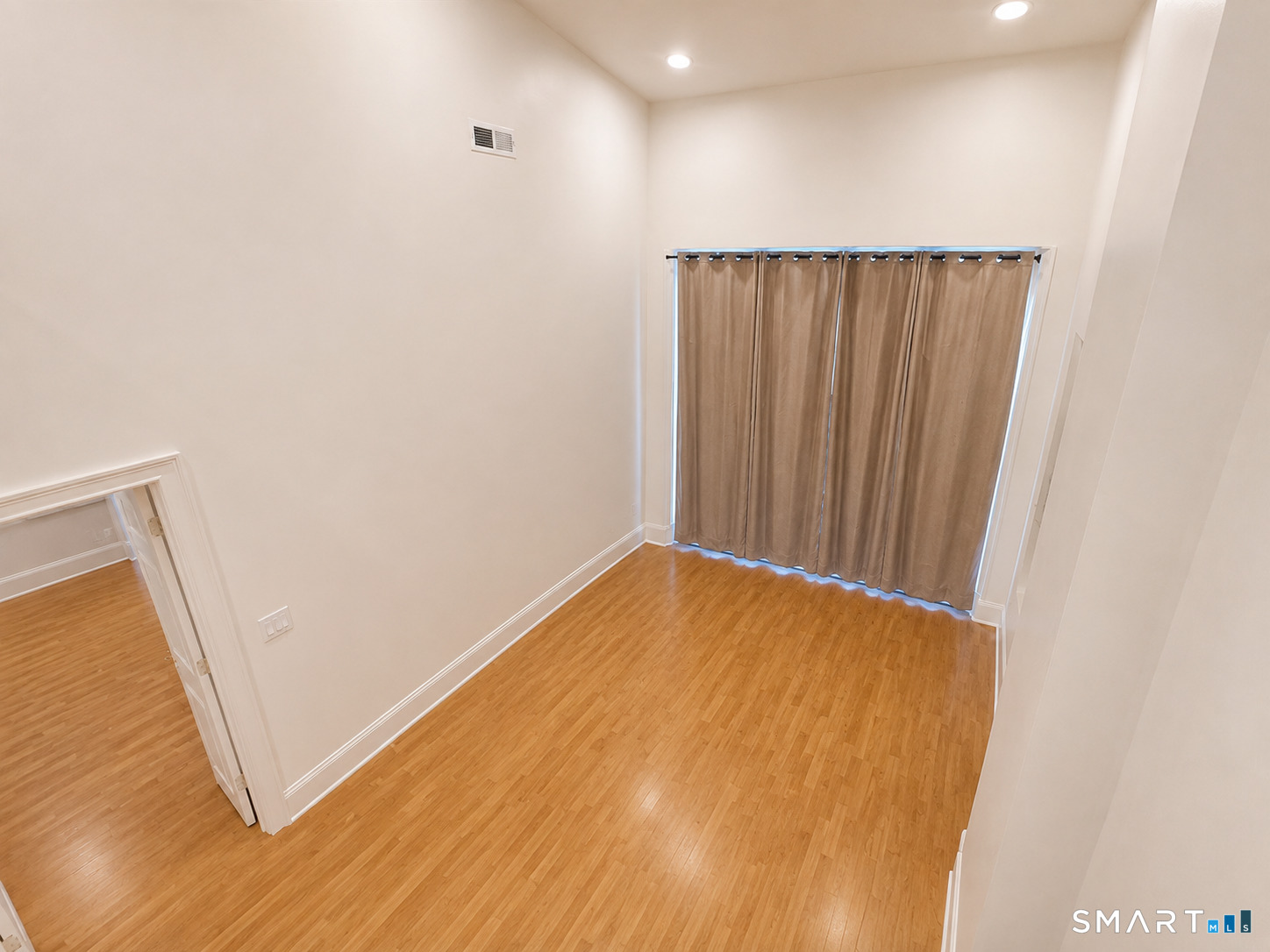 24191795 Property Photo 5