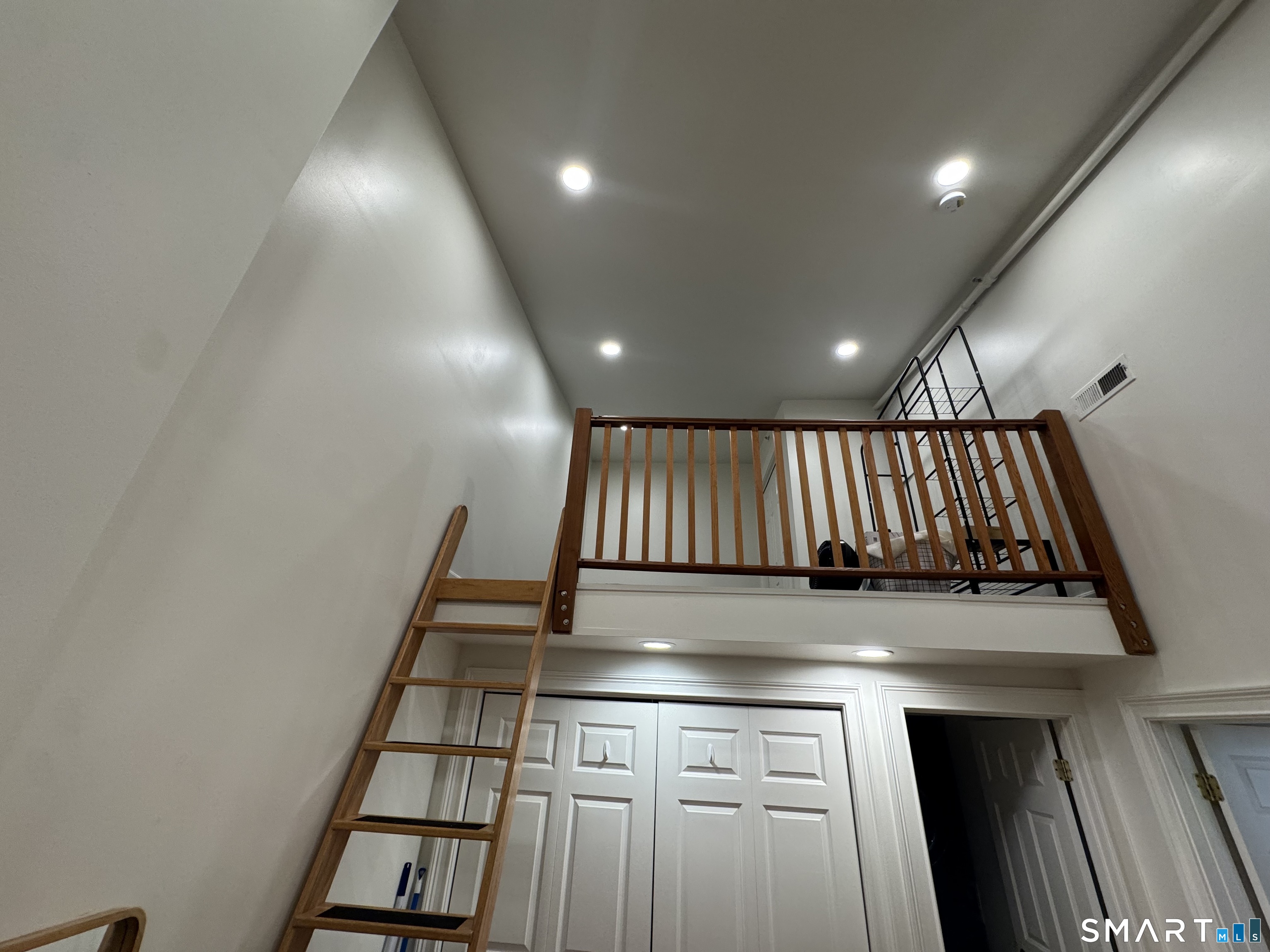 24191795 Property Photo 6