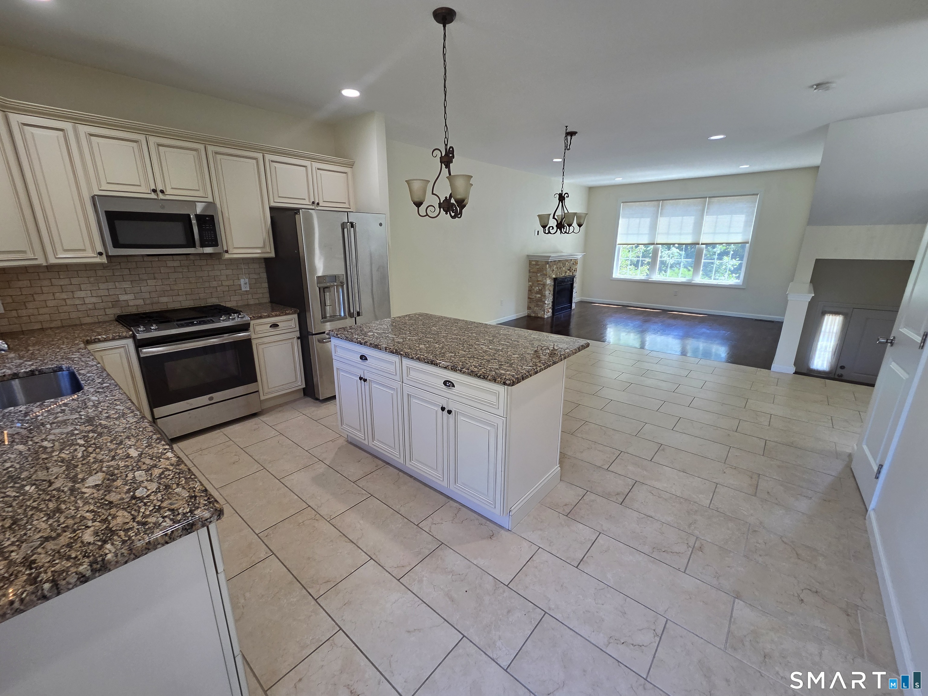 10 Oak Meadows 10 Drive Property Photo 1