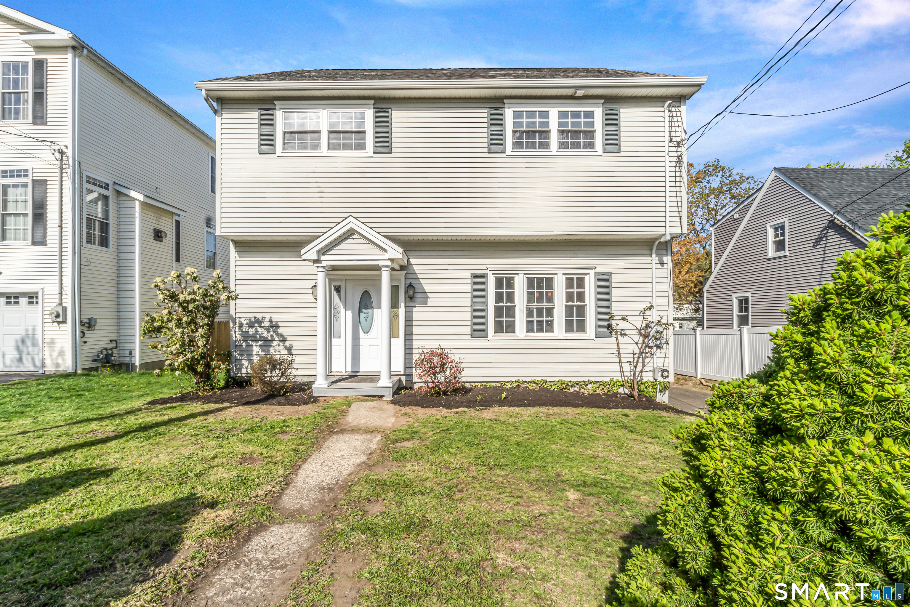 1770 Stratfield Road Property Photo 1