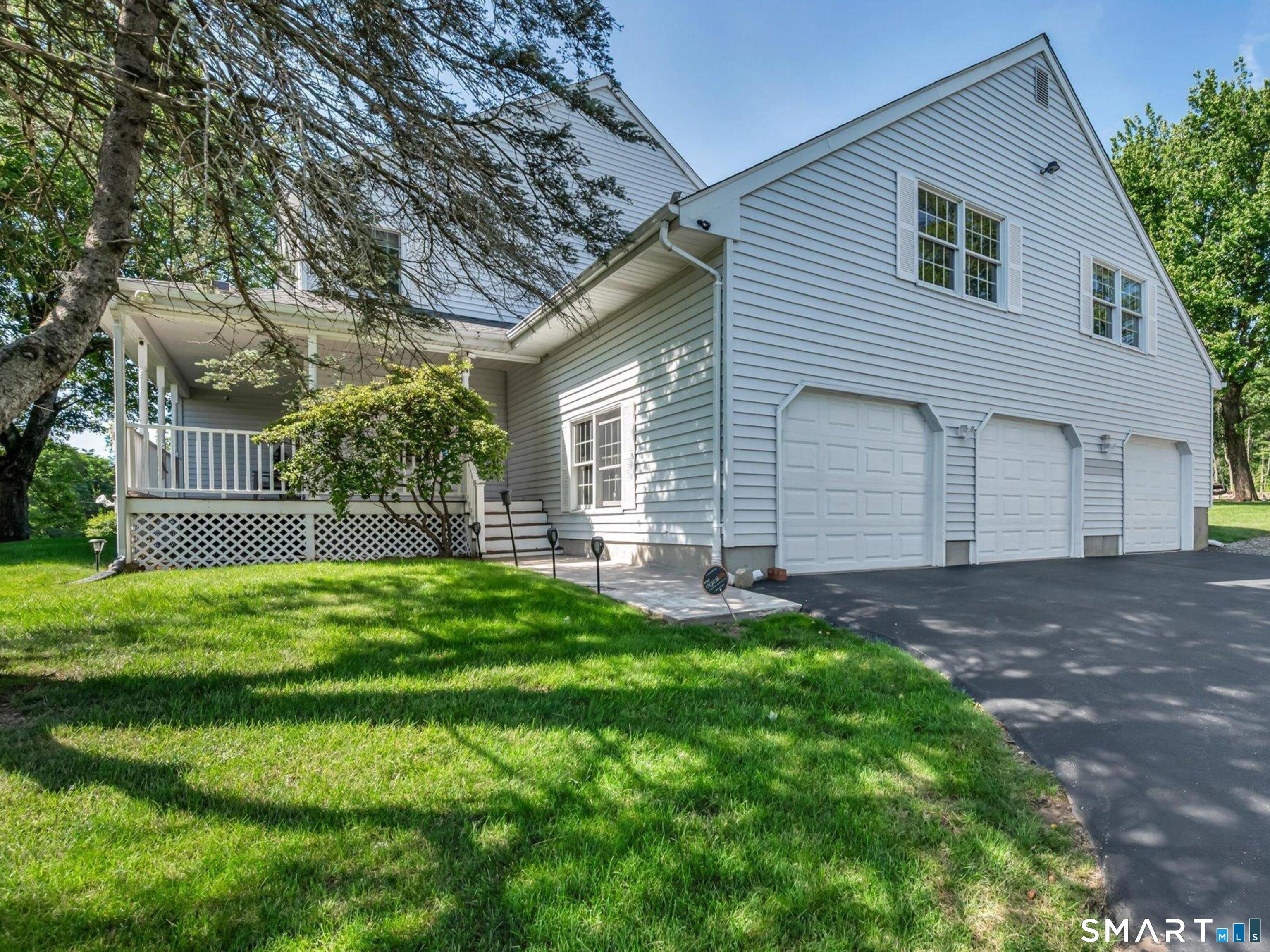 42 Lakeview Drive Property Photo 4