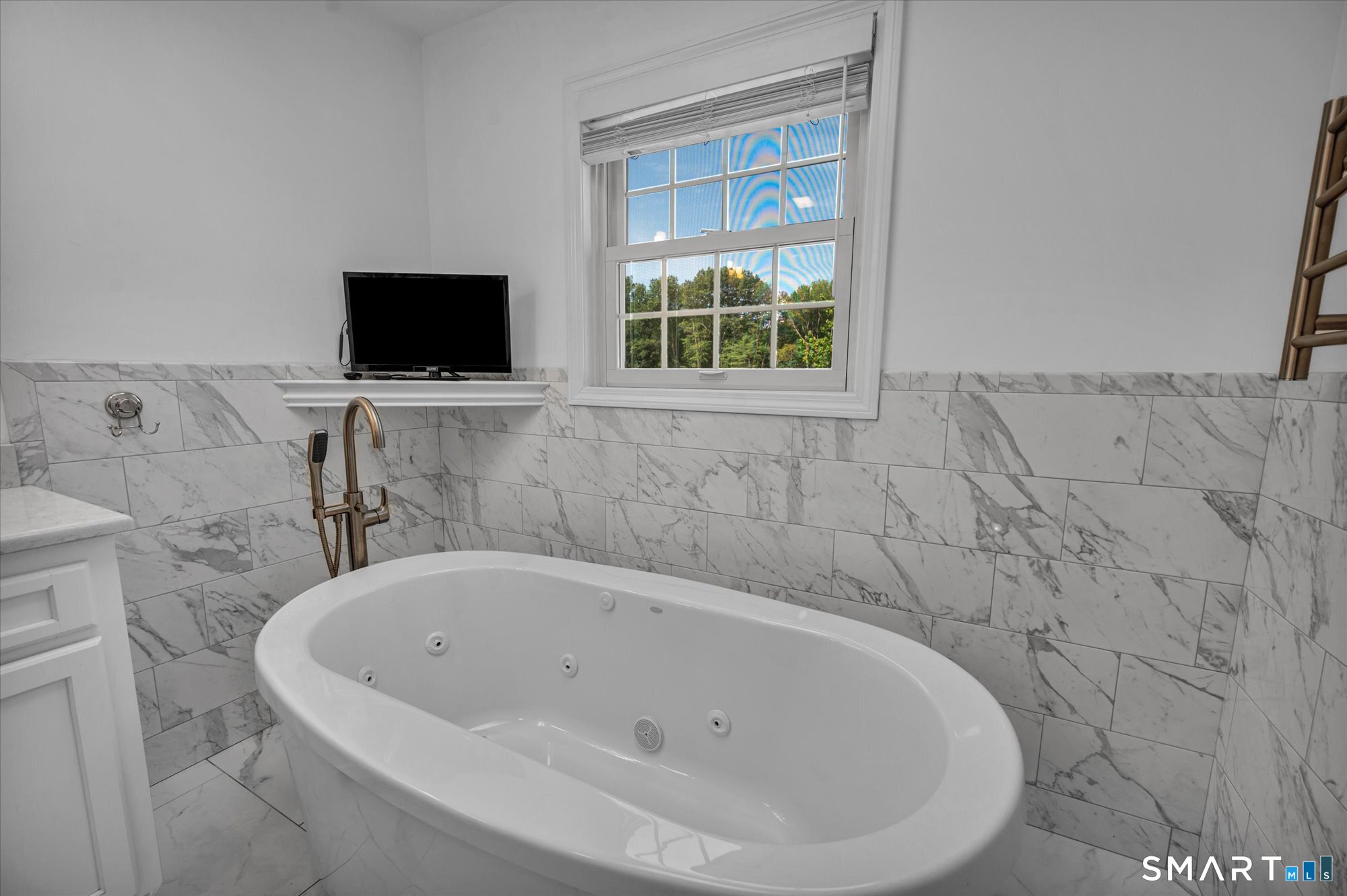 42 Lakeview Drive Property Photo 27