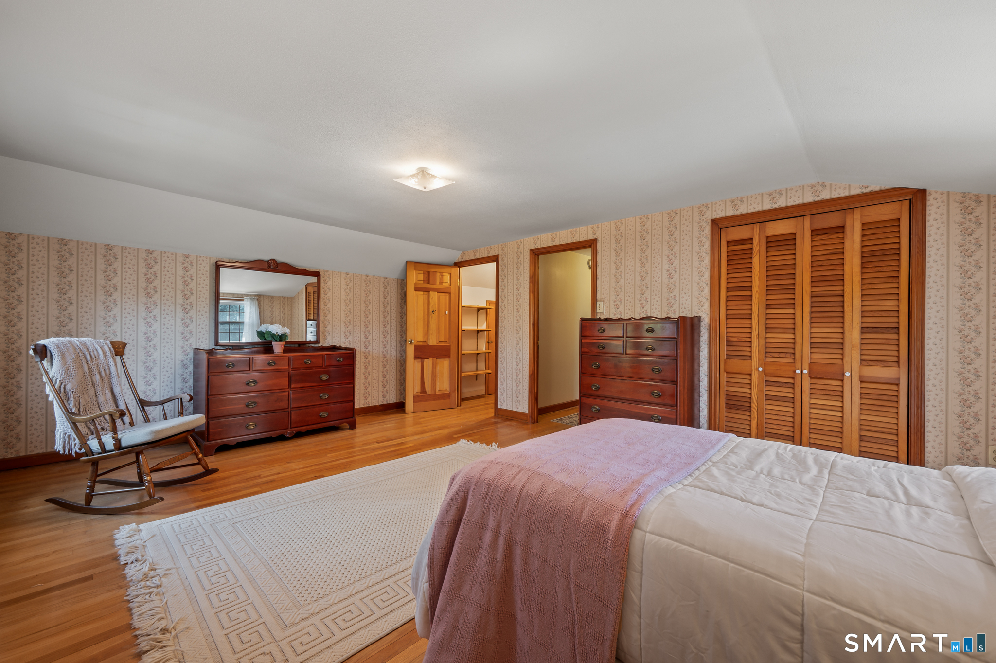 425 Hills Street Property Photo 23