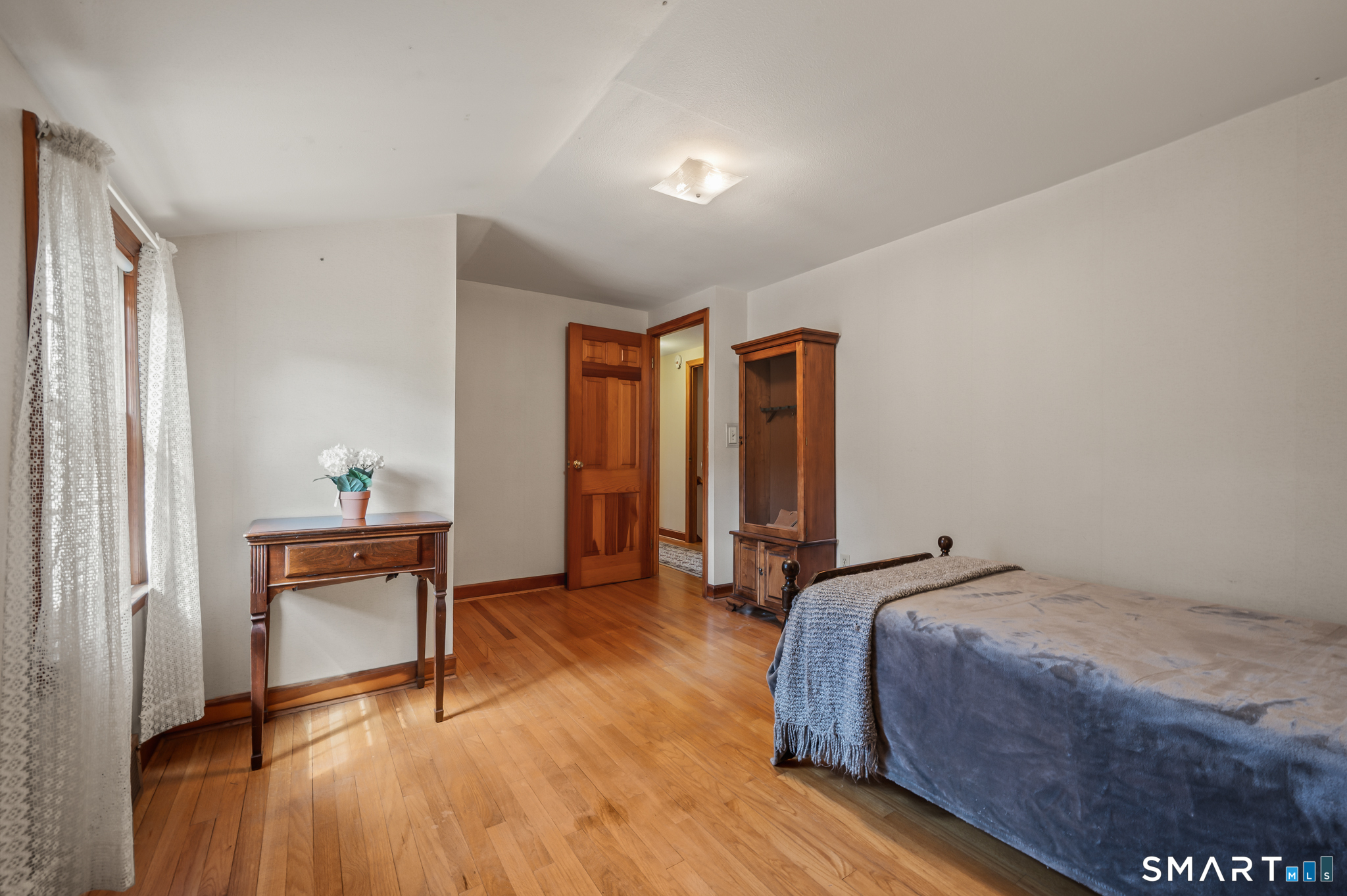 425 Hills Street Property Photo 27