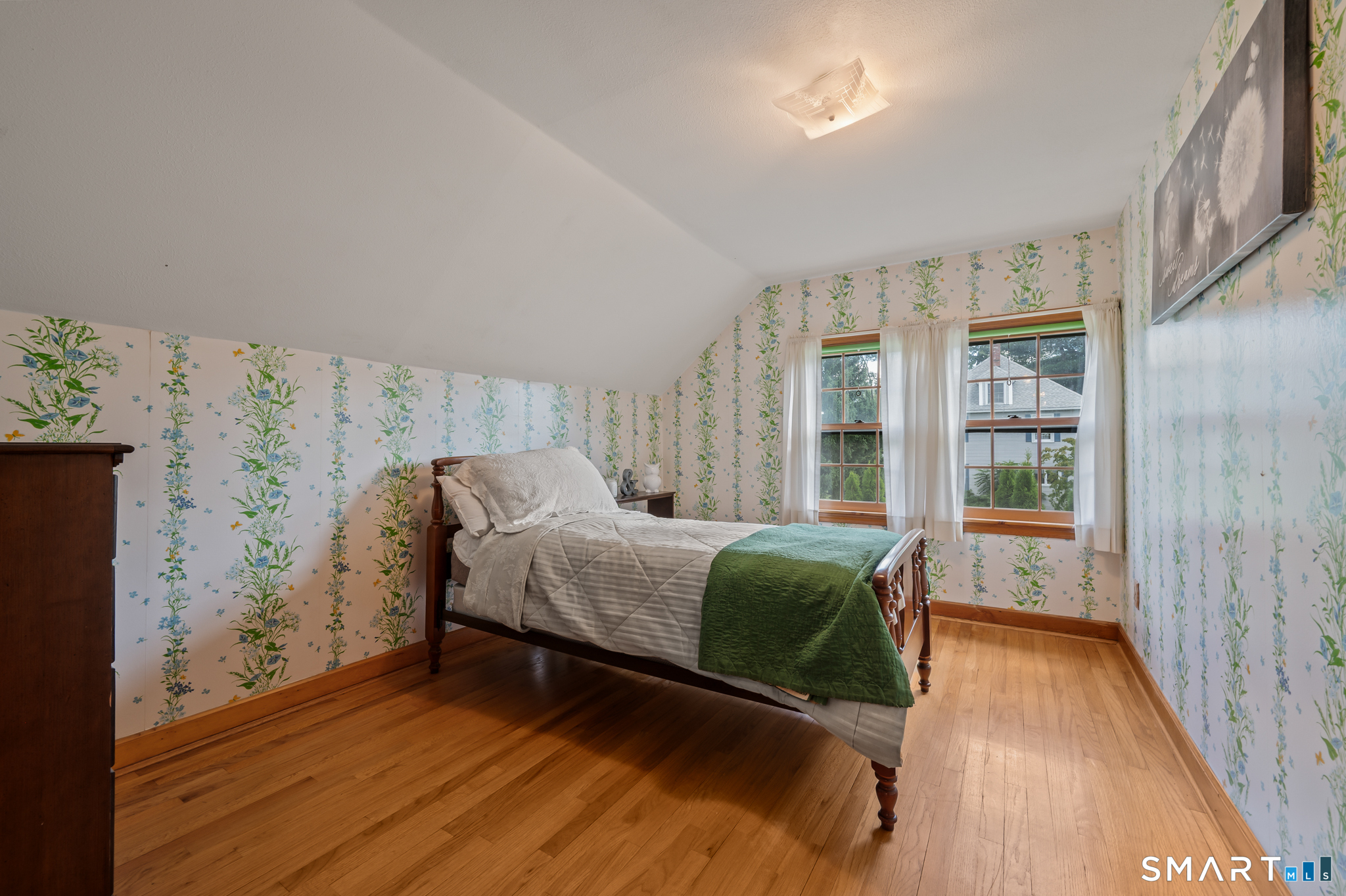 425 Hills Street Property Photo 28
