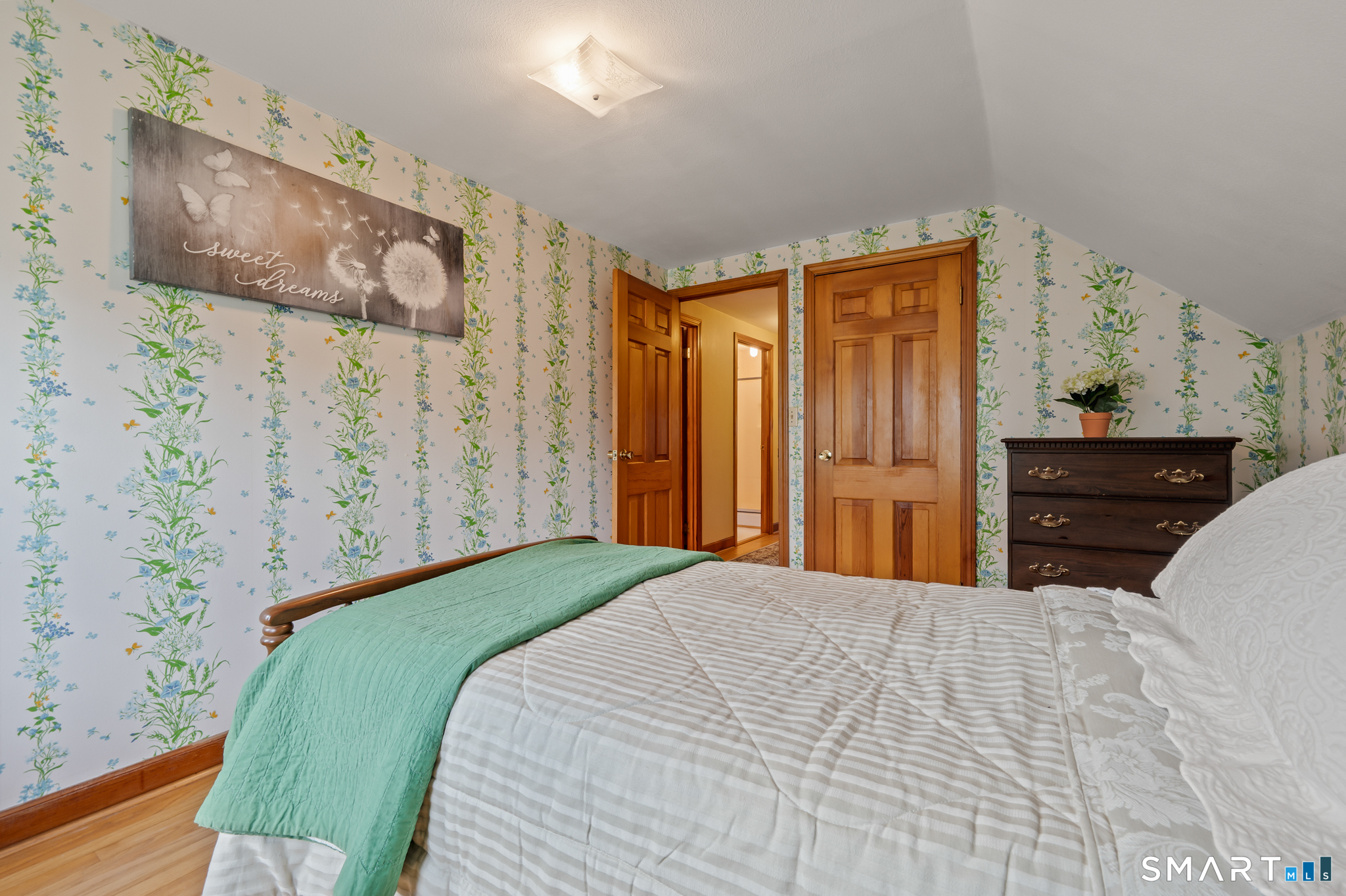 425 Hills Street Property Photo 29