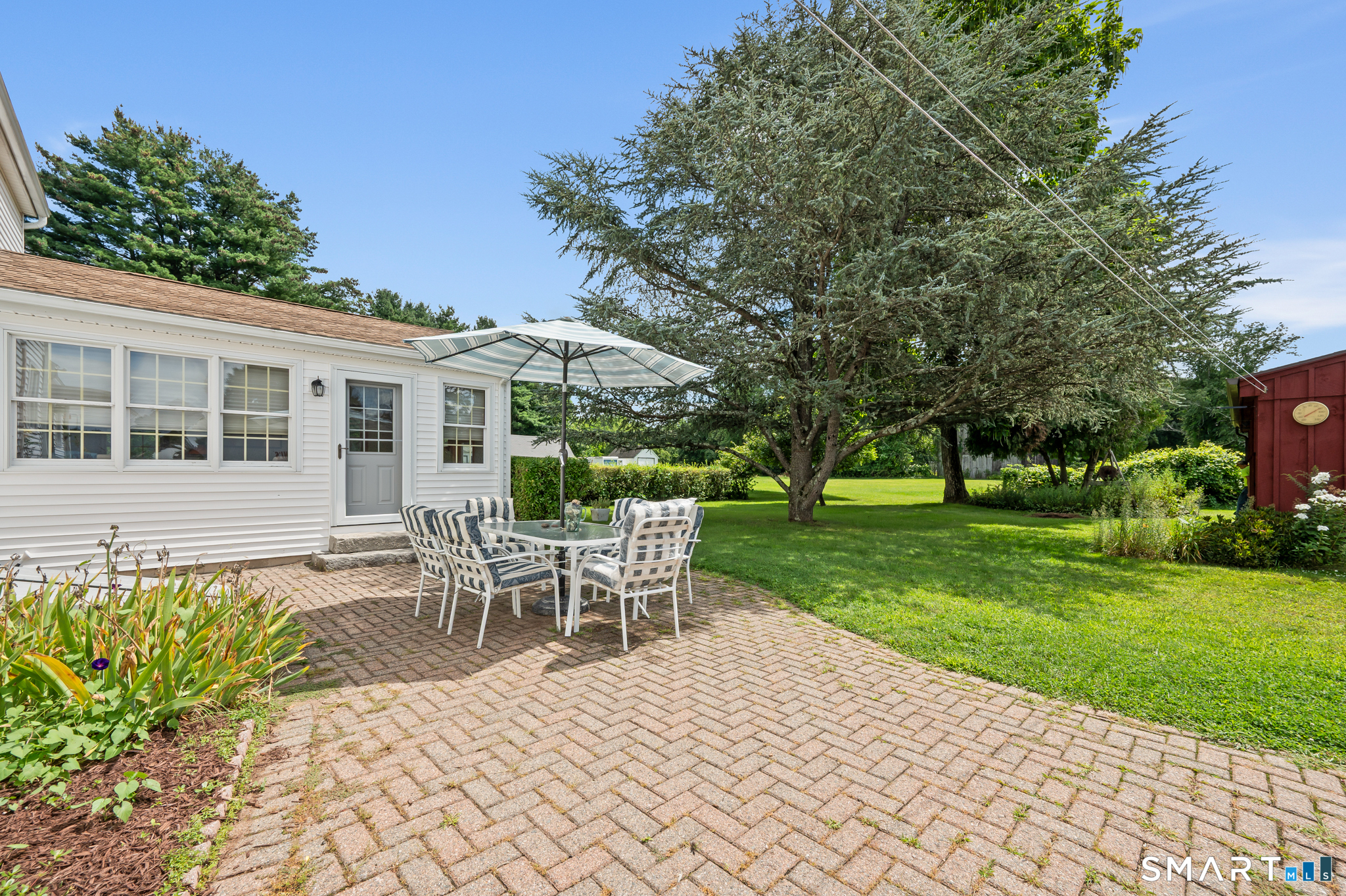 425 Hills Street Property Photo 33