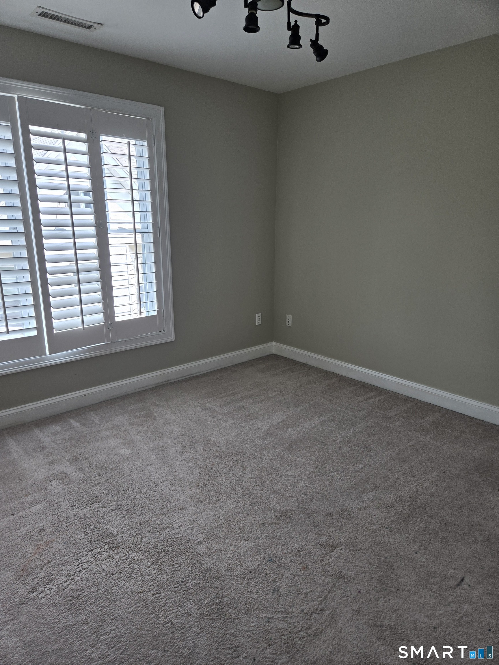 1707 Summer 1 Street Property Photo 12