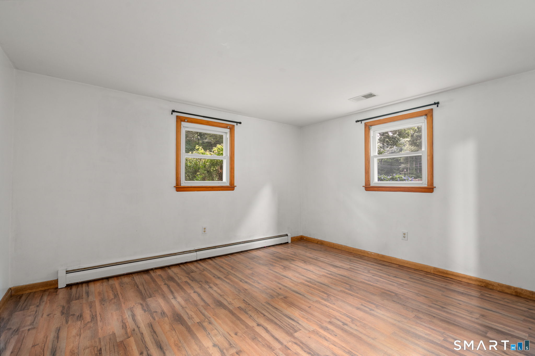 305 Old Post Road Property Photo 14