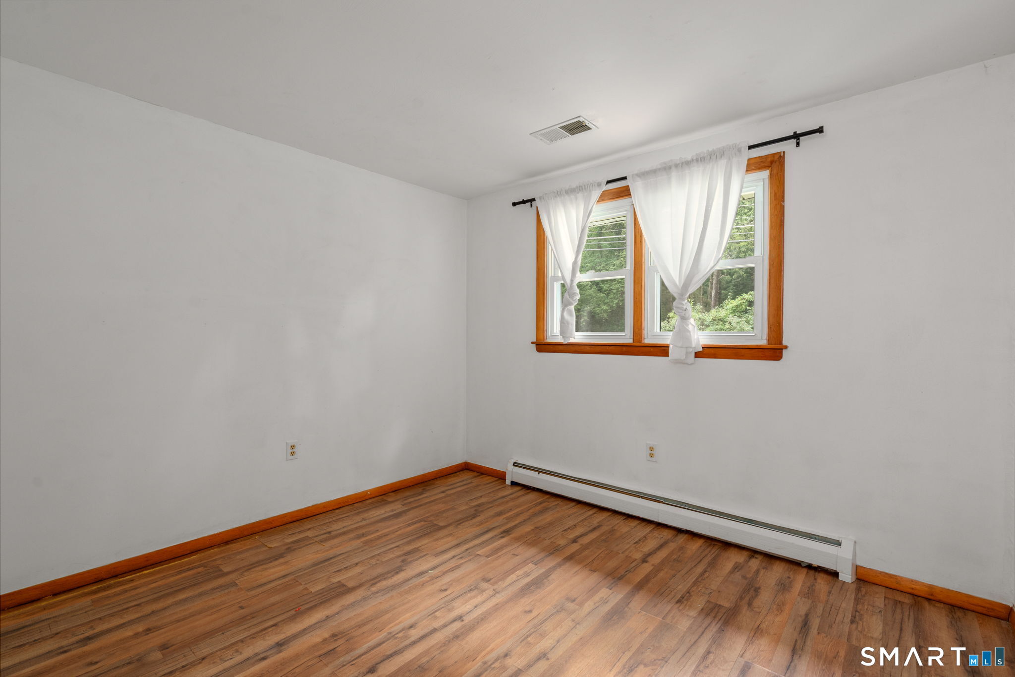 305 Old Post Road Property Photo 17