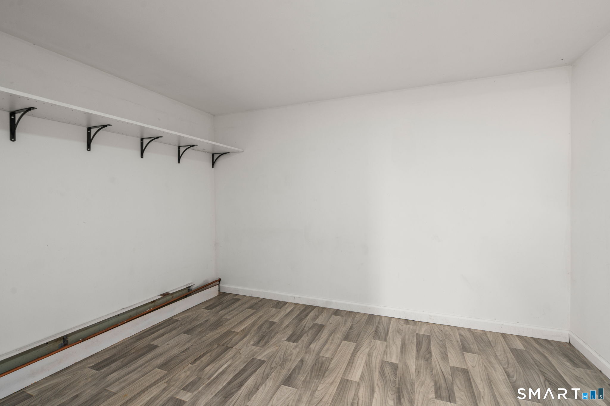 305 Old Post Road Property Photo 24