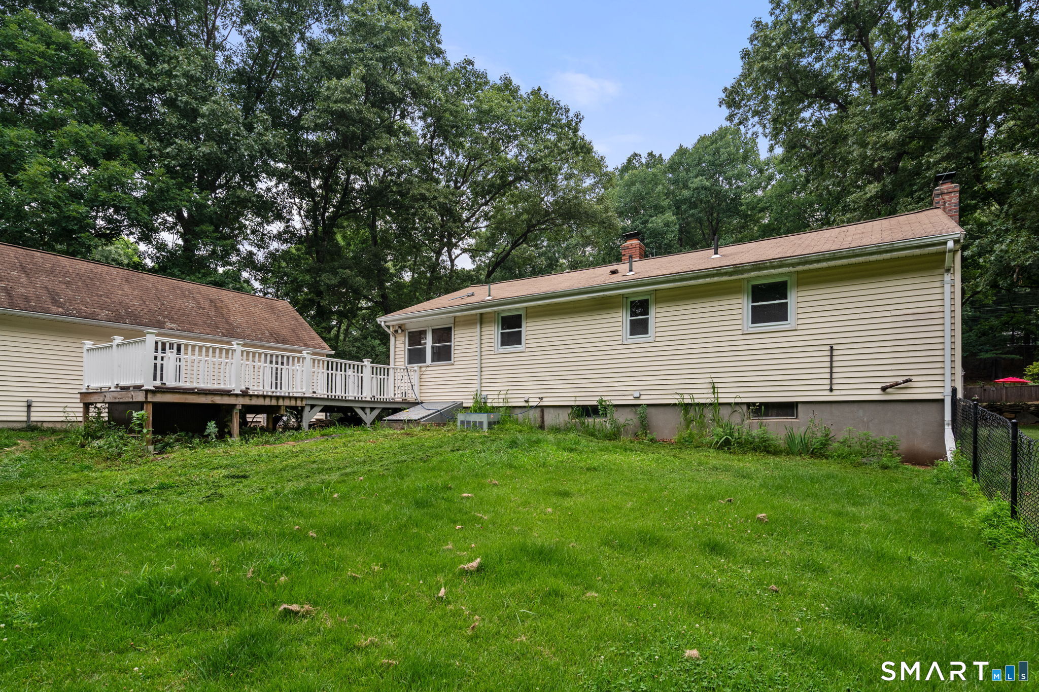 305 Old Post Road Property Photo 34