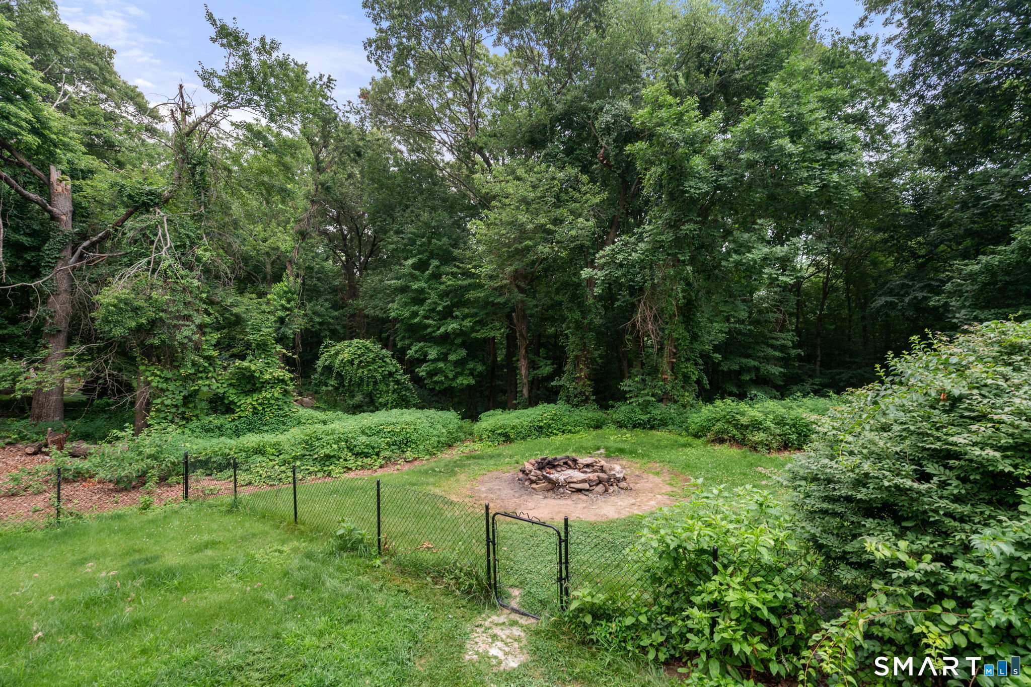 305 Old Post Road Property Photo 39