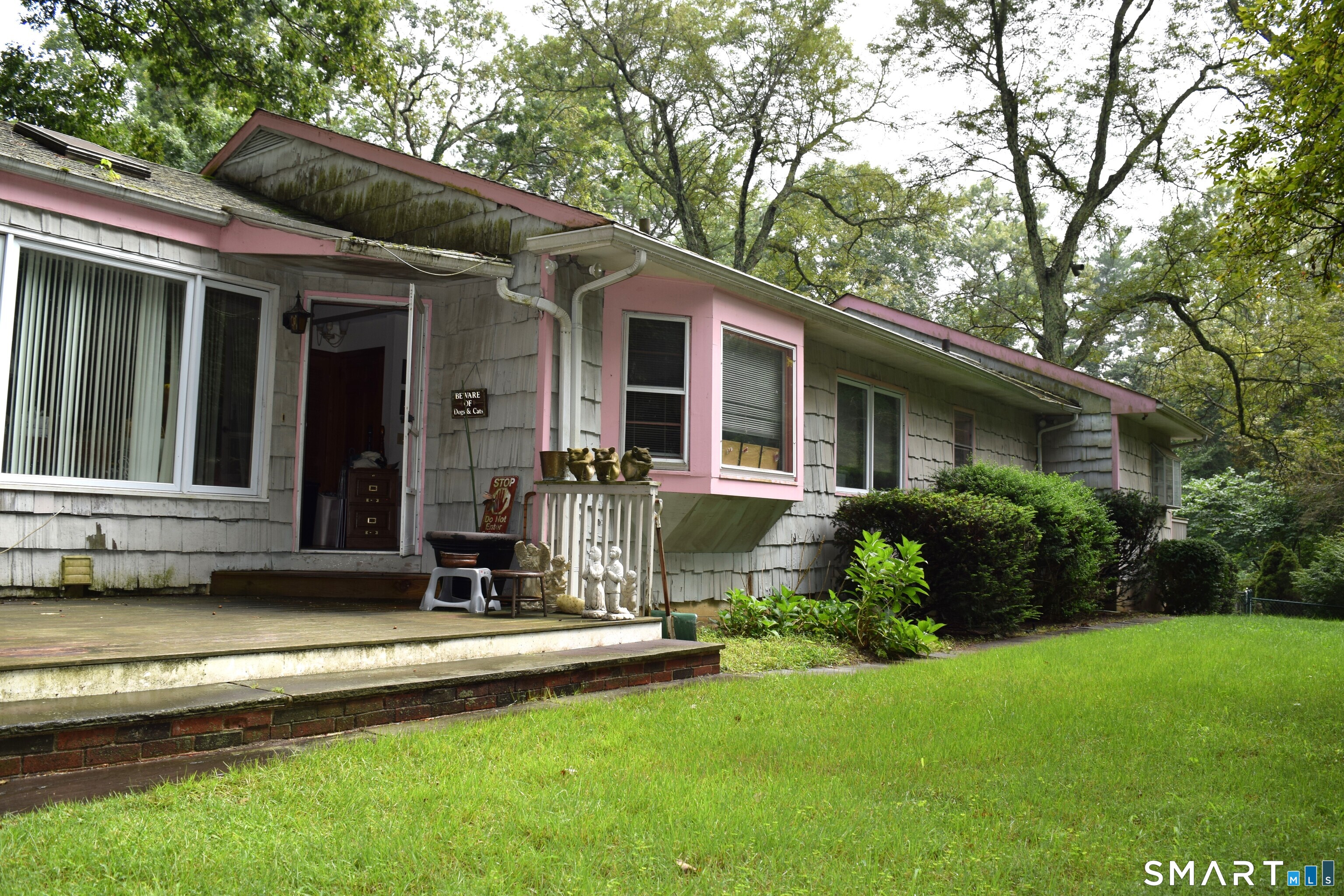 65 Interlaken Road Property Photo 1