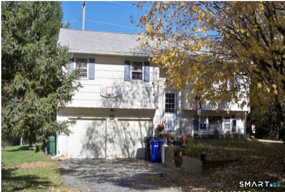 16 Stonecastle Road Property Photo 1