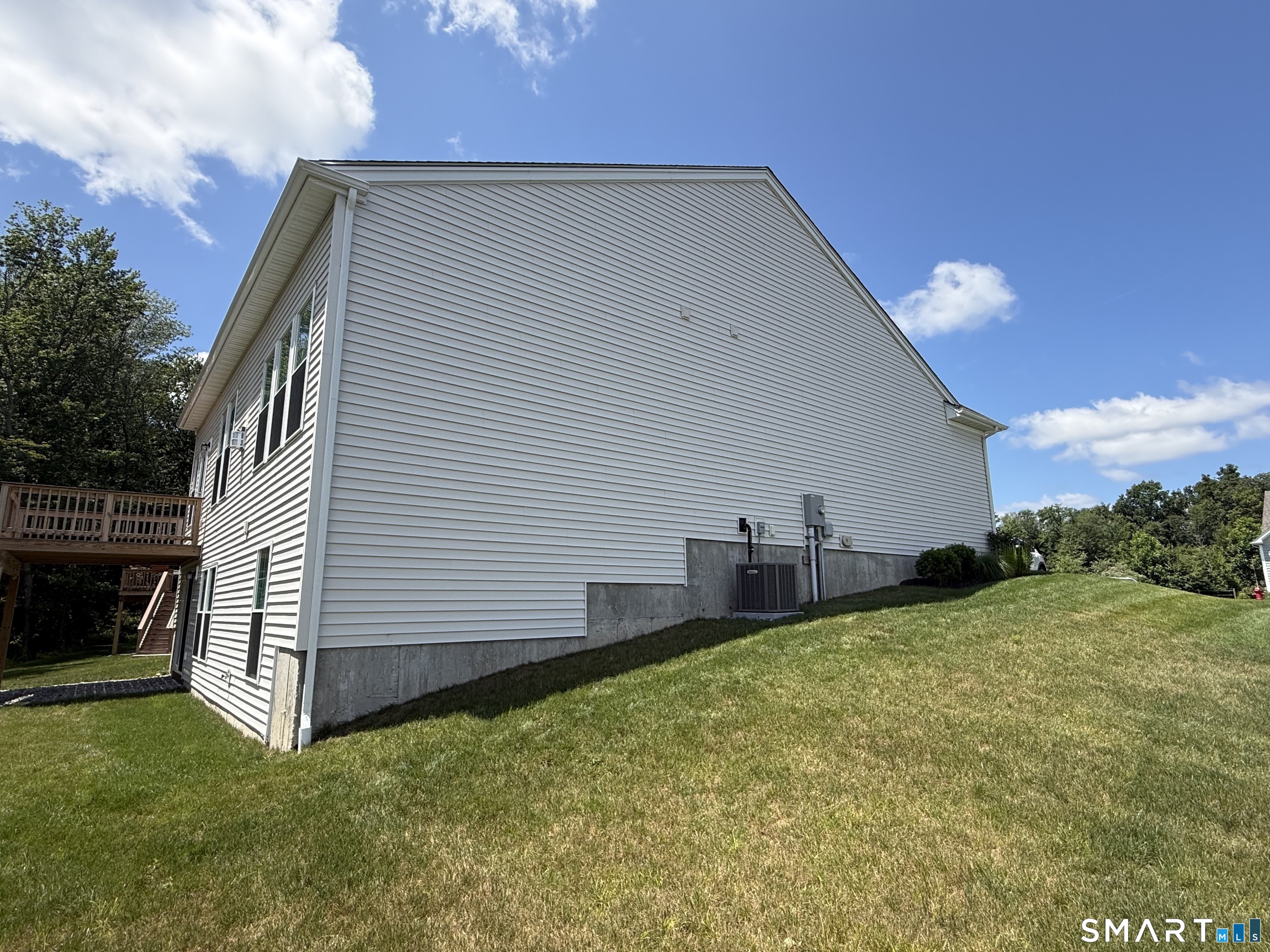 941 Mackenzie 941 Lane Property Photo 3