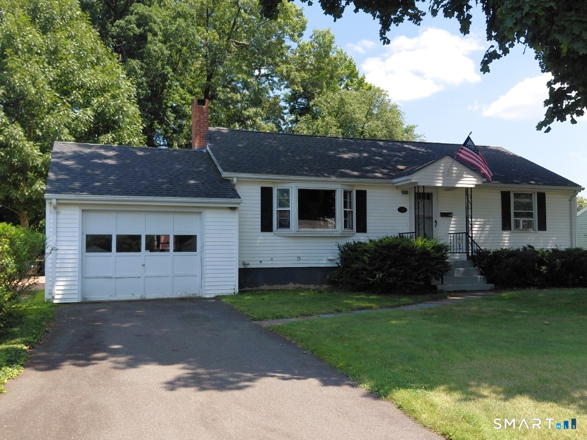 101 Brace Road Property Photo 1