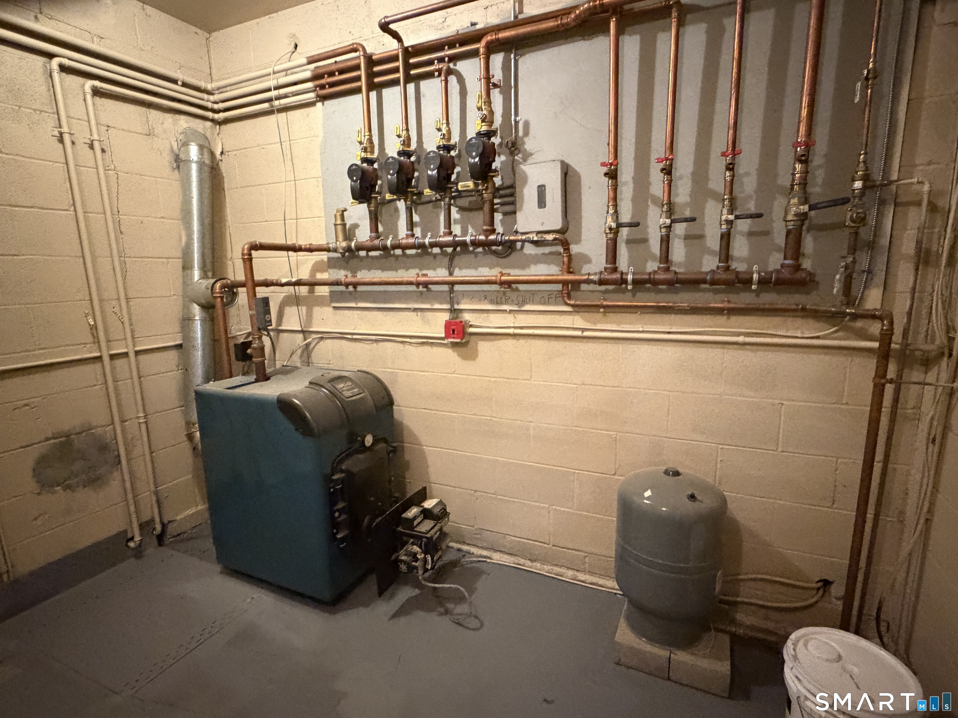 607 Cornwall Bridge Road Property Photo 9
