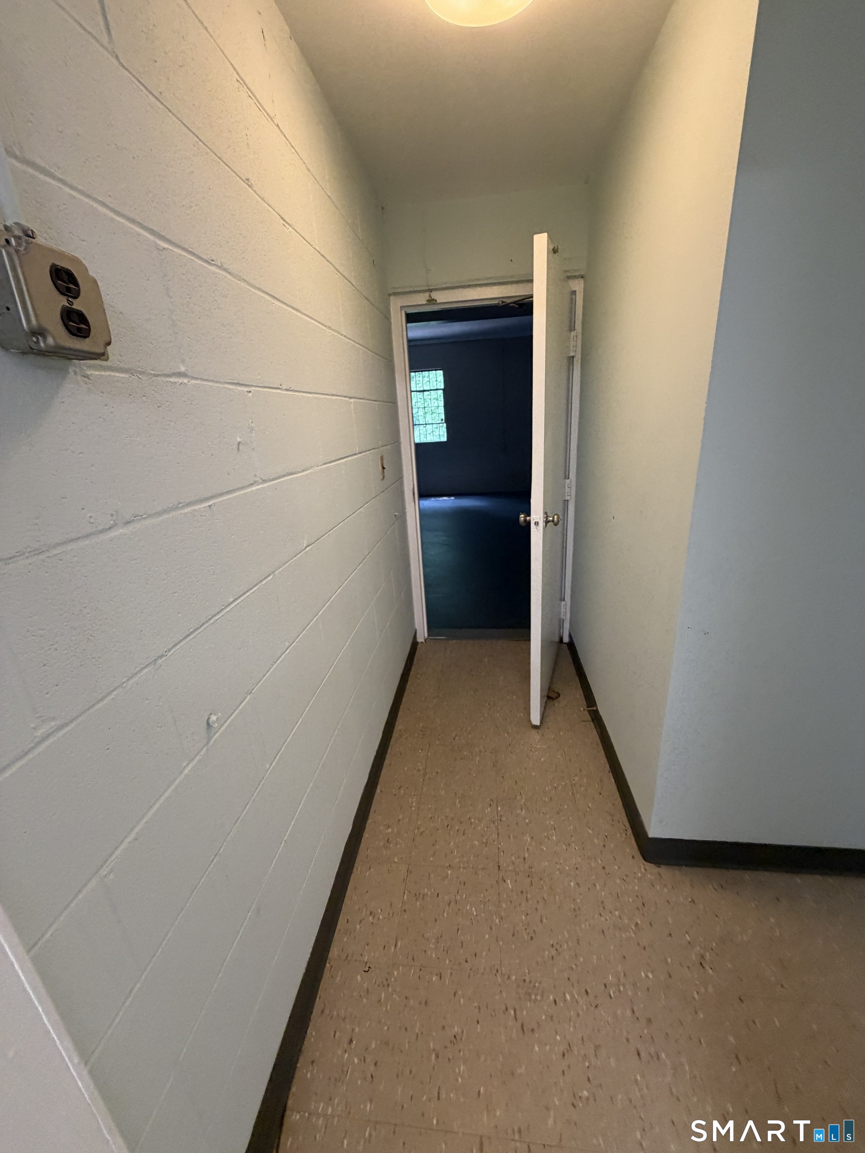 607 Cornwall Bridge Road Property Photo 12