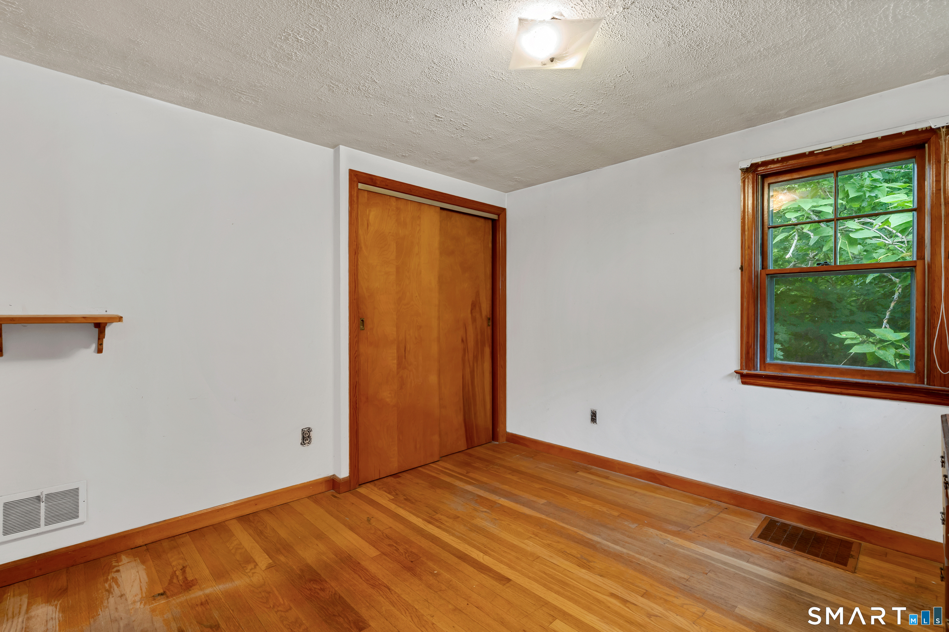 124 Hunt Lane Property Photo 11