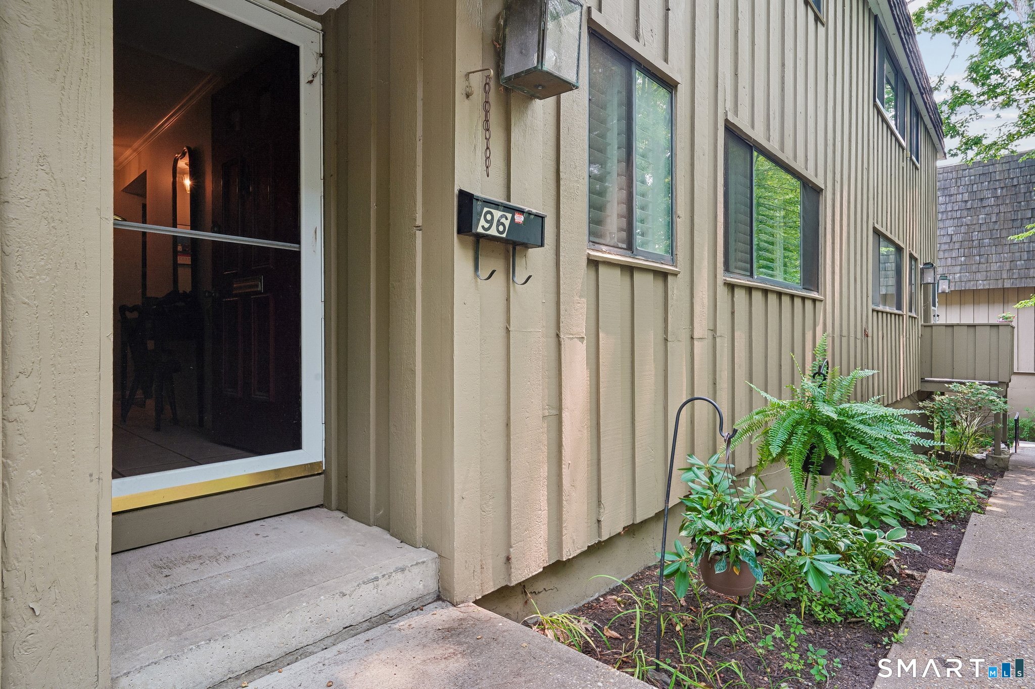 96 Ledgebrook 96 Drive Property Photo 1