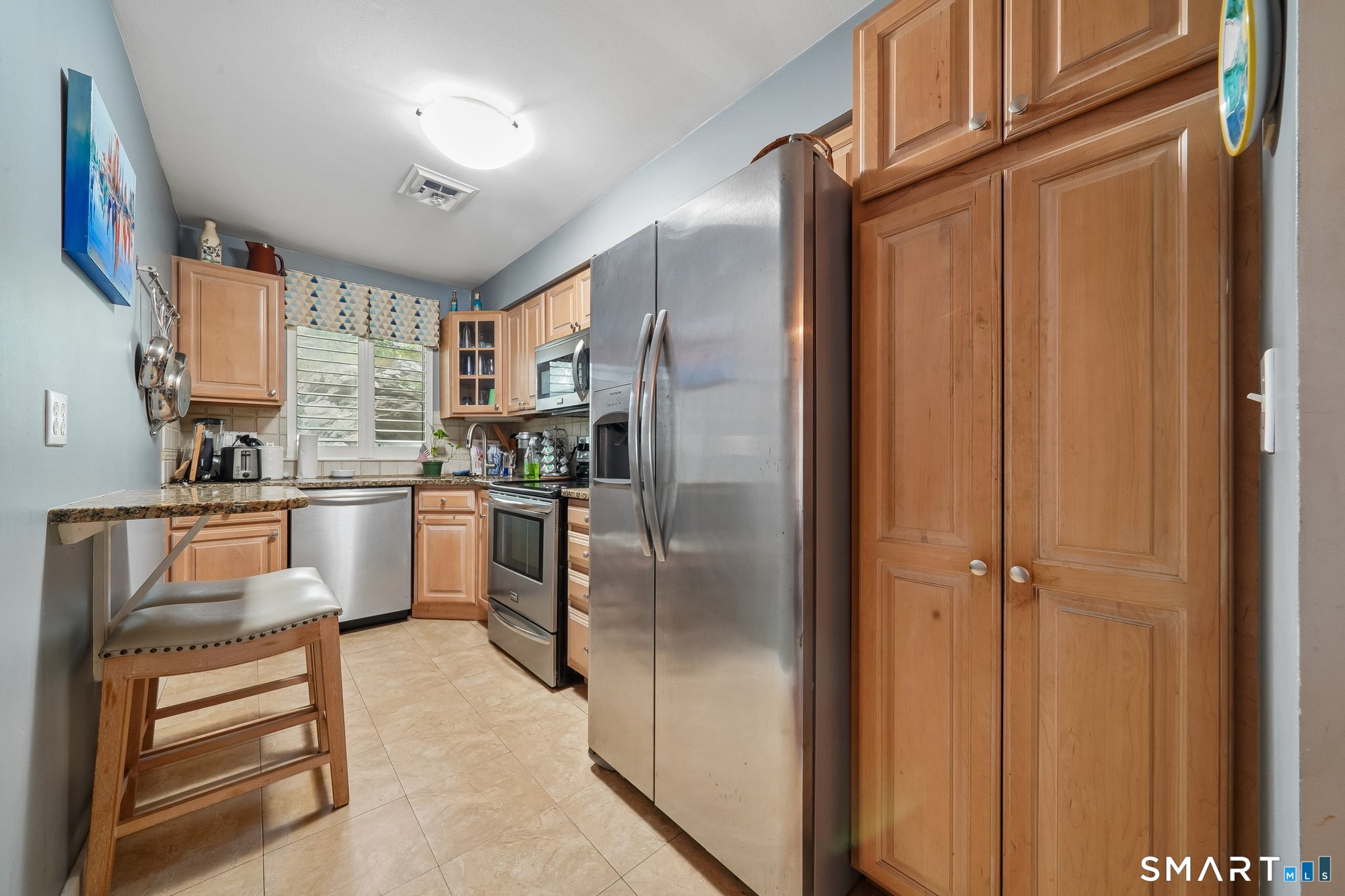 96 Ledgebrook 96 Drive Property Photo 5