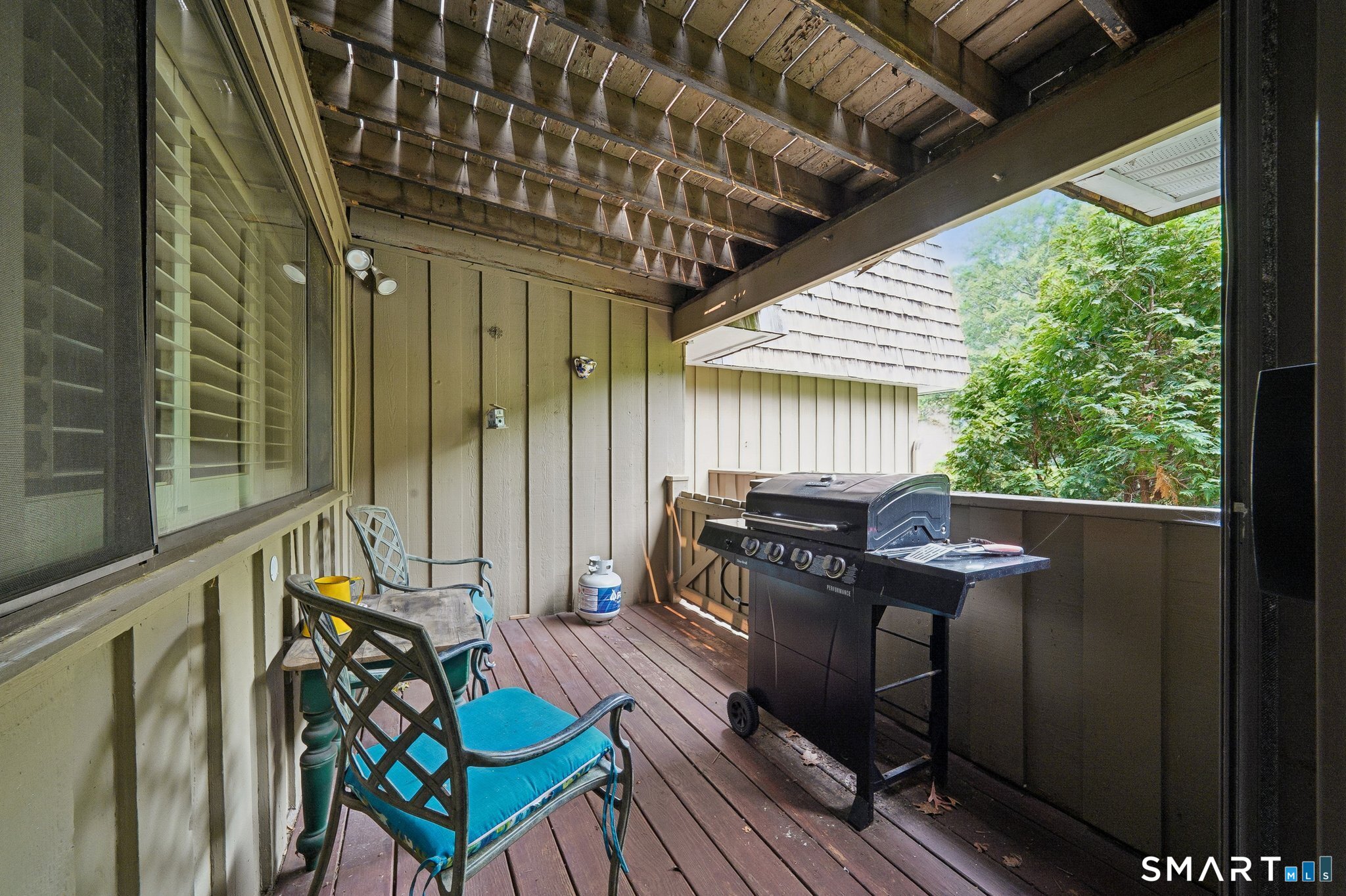 96 Ledgebrook 96 Drive Property Photo 18