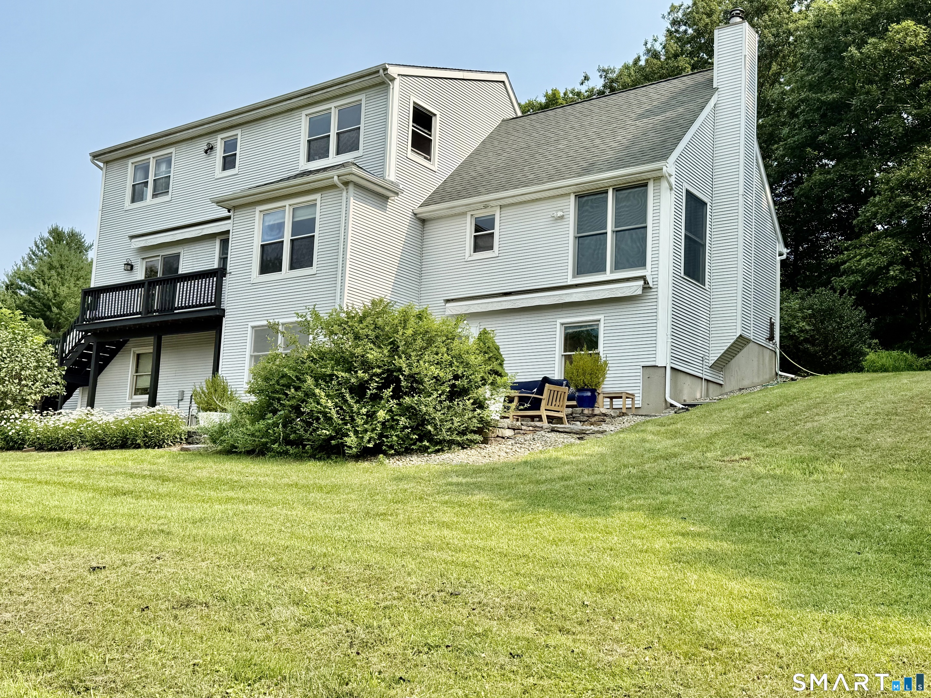 393 Exeter Road Property Photo 1