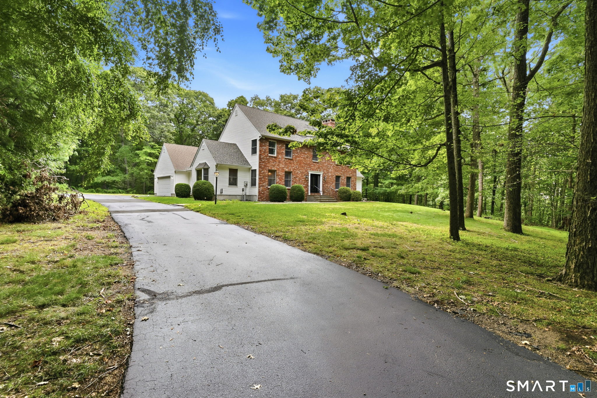 17 Eska Drive Property Photo 4