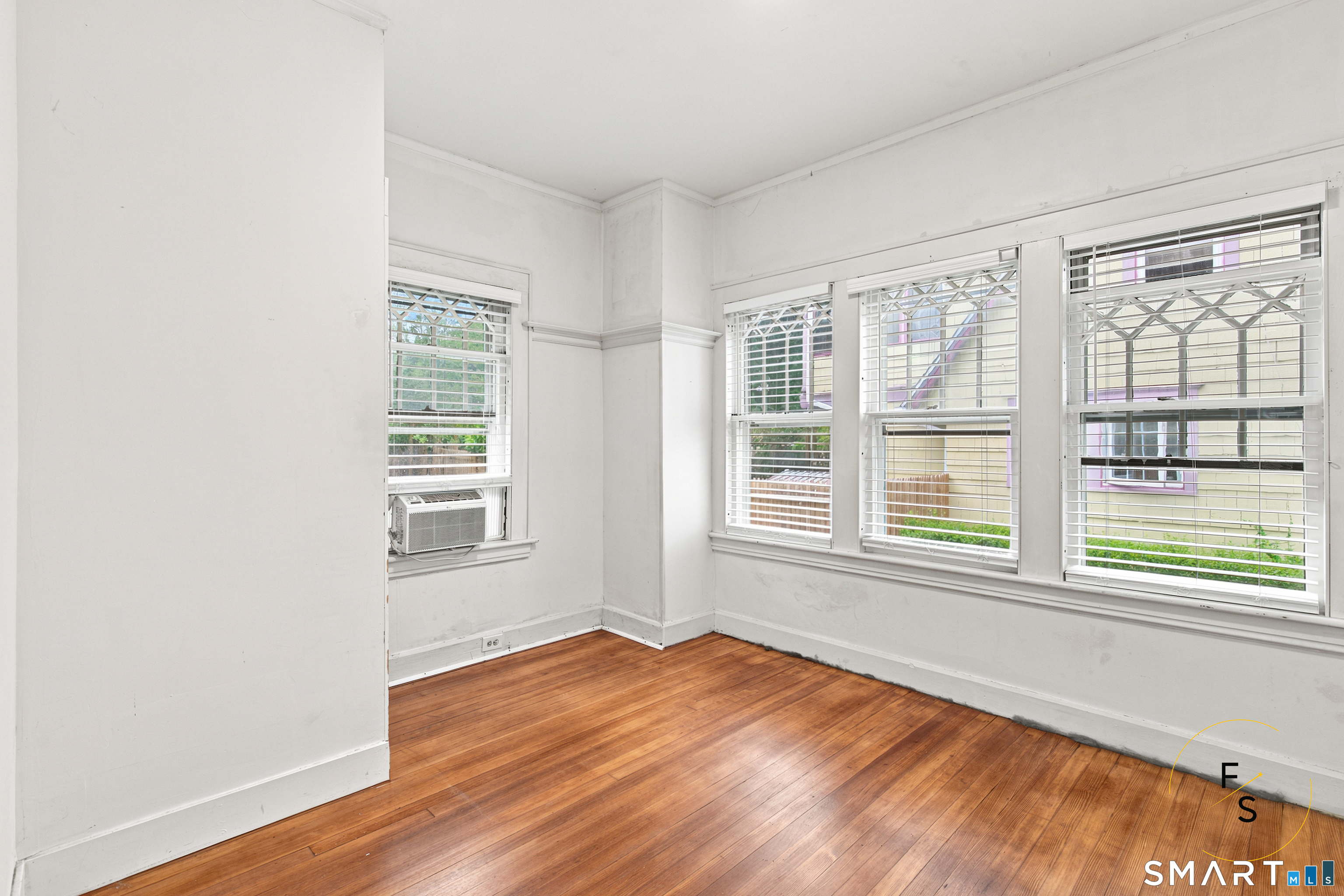34 Harlem Avenue Property Photo 13