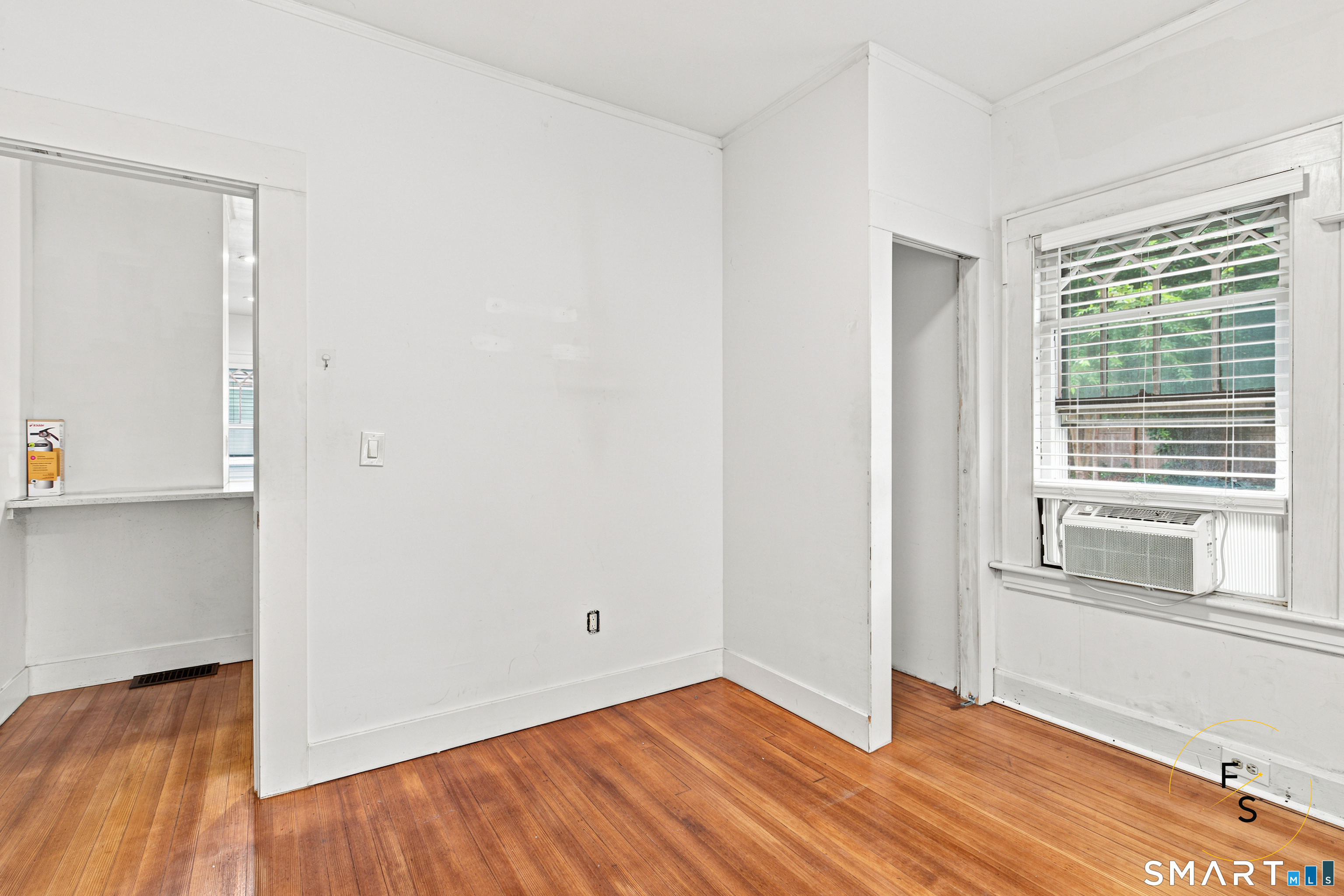 34 Harlem Avenue Property Photo 14