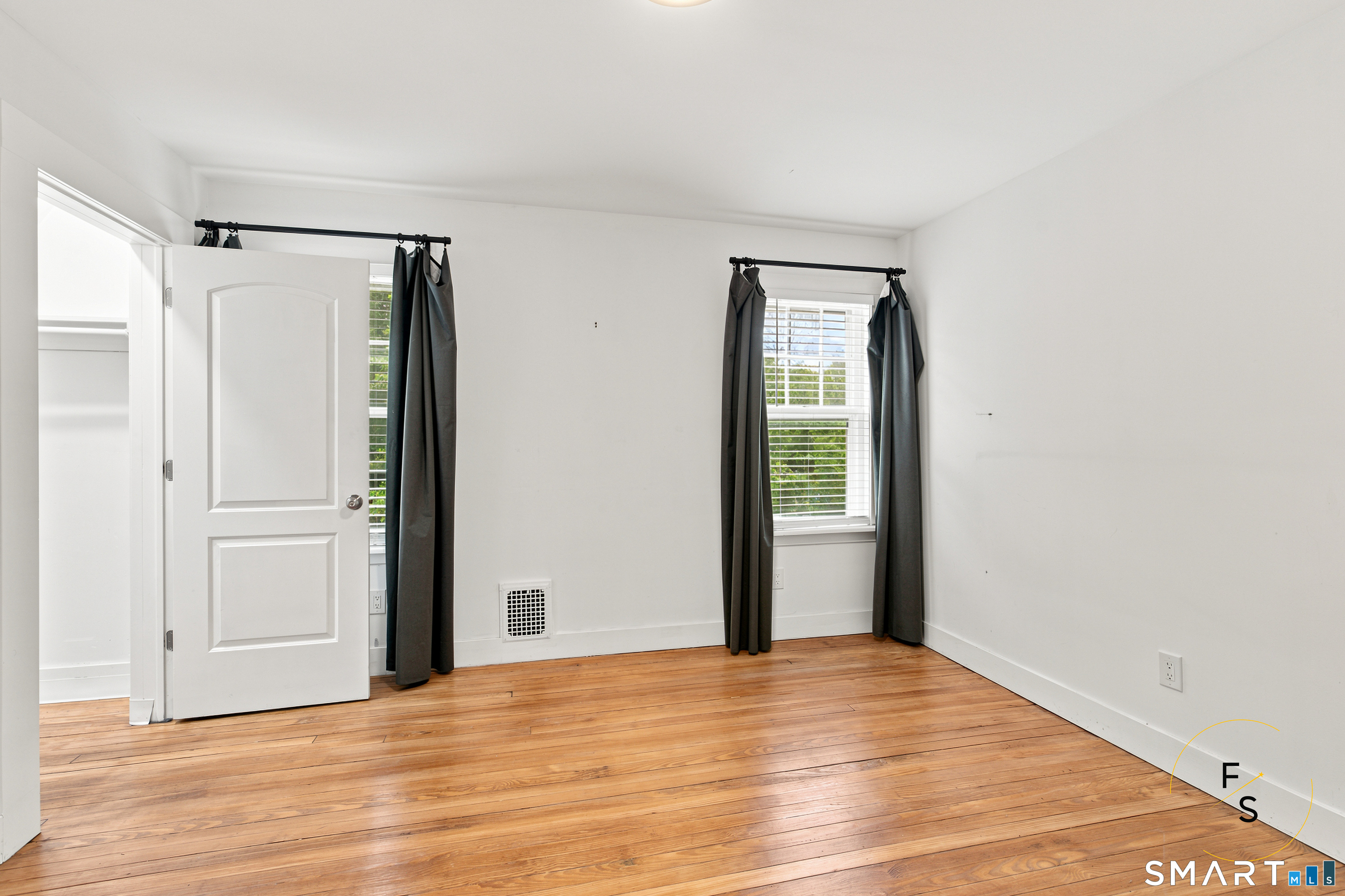 34 Harlem Avenue Property Photo 19