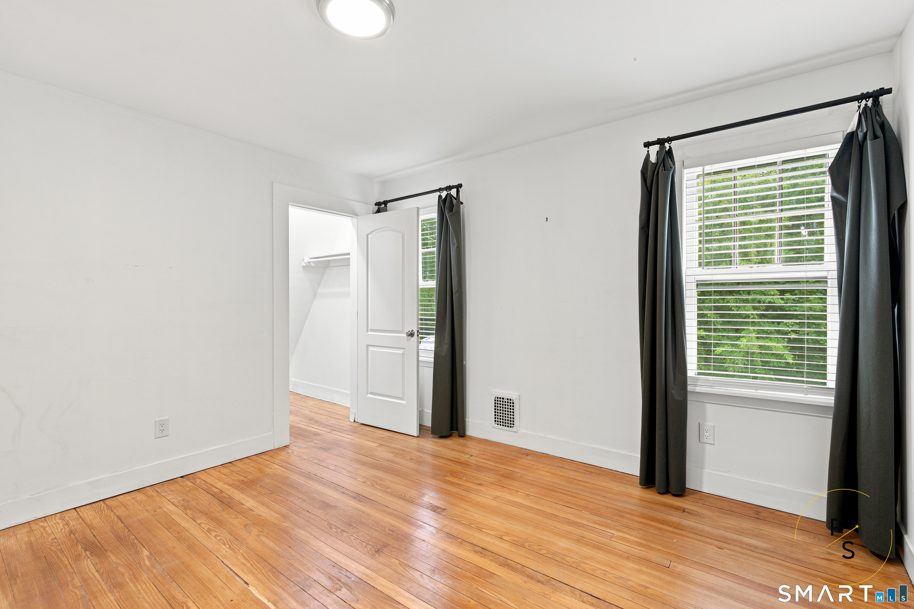 34 Harlem Avenue Property Photo 20