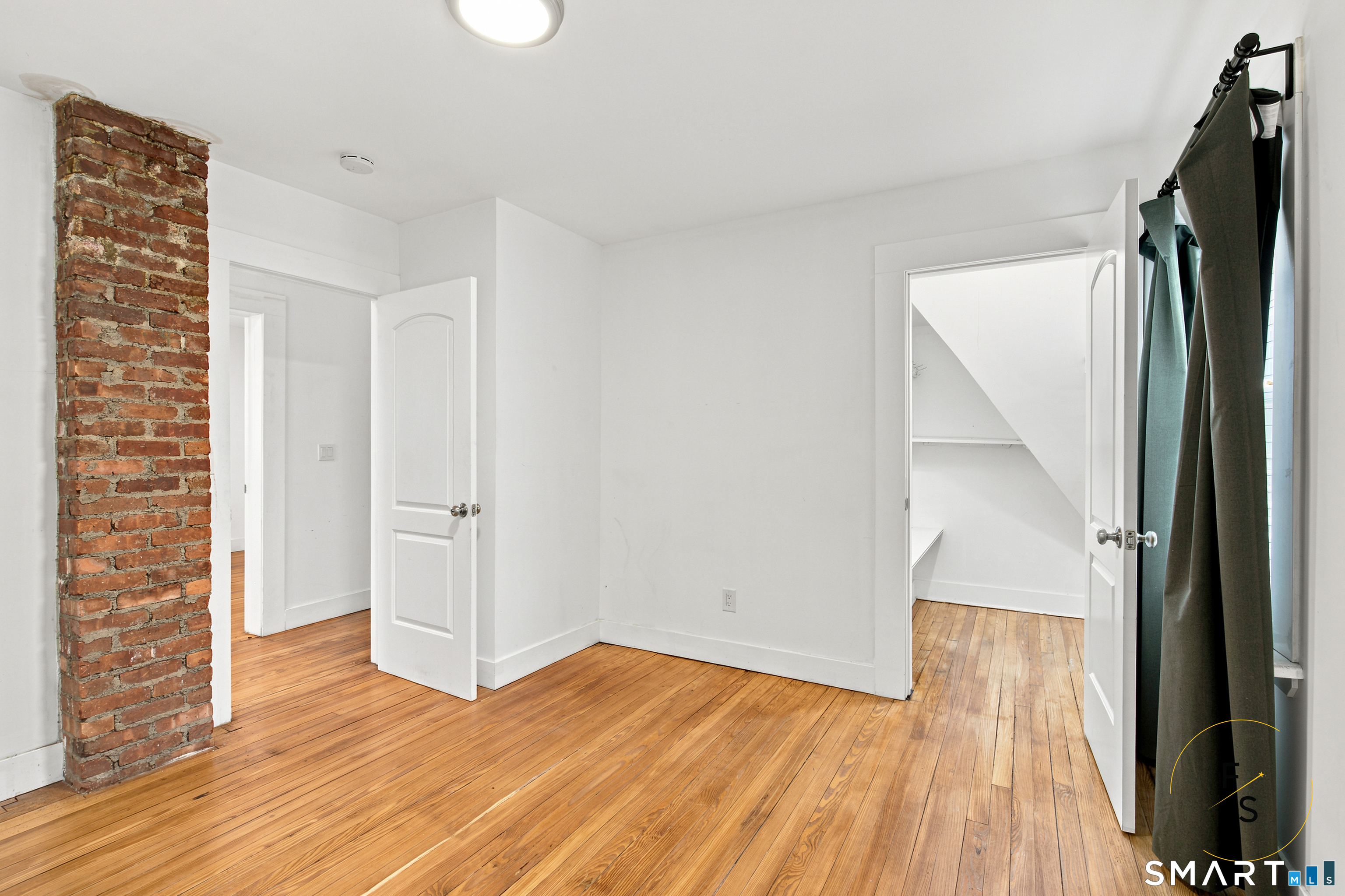34 Harlem Avenue Property Photo 21