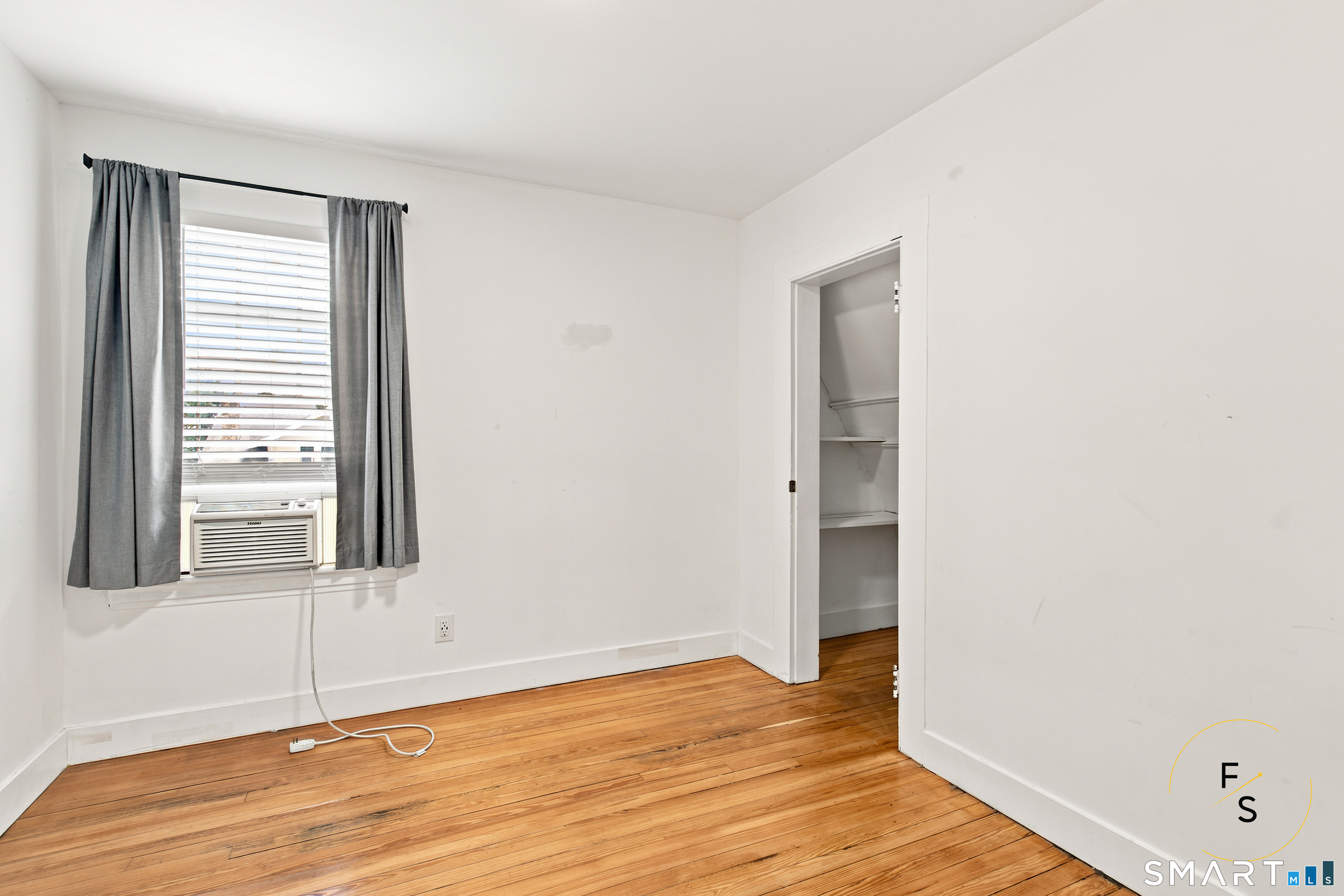 34 Harlem Avenue Property Photo 22